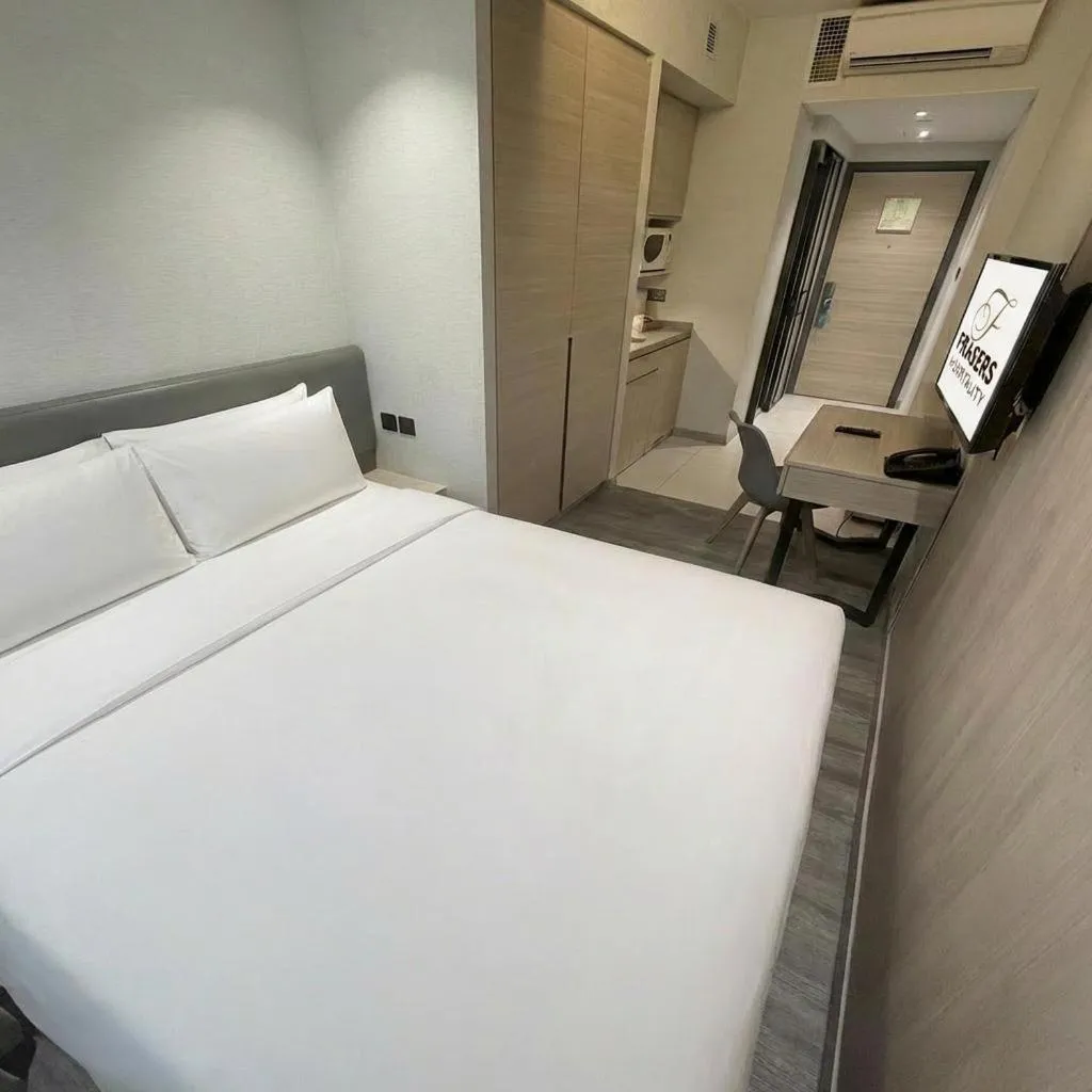 Bed in Modena by Fraser Hong Kong