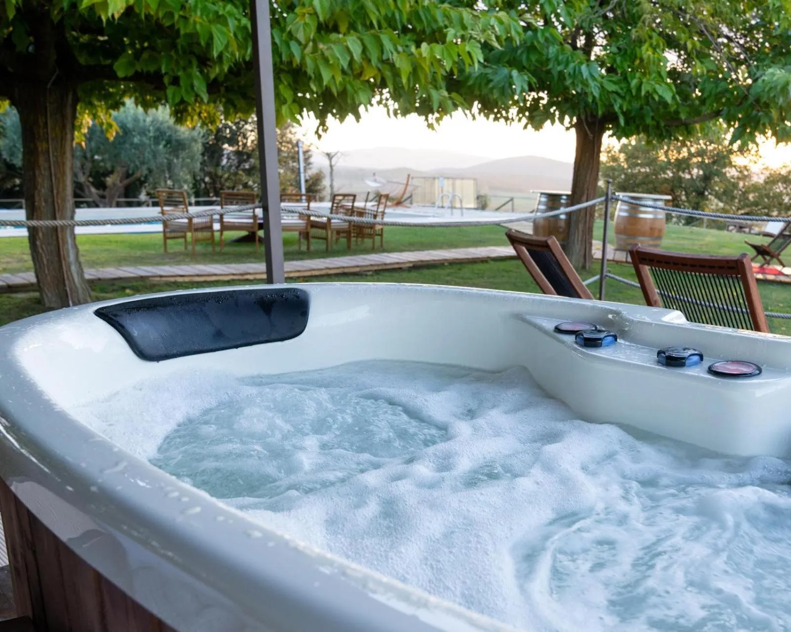 Hot Tub in Relais CastelBigozzi