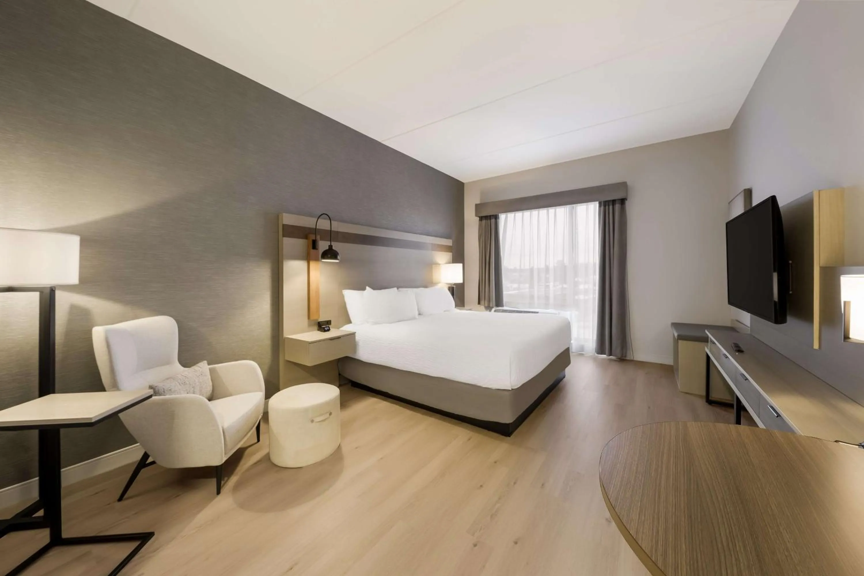 Bedroom, Bed in Best Western Plus Parry Sound