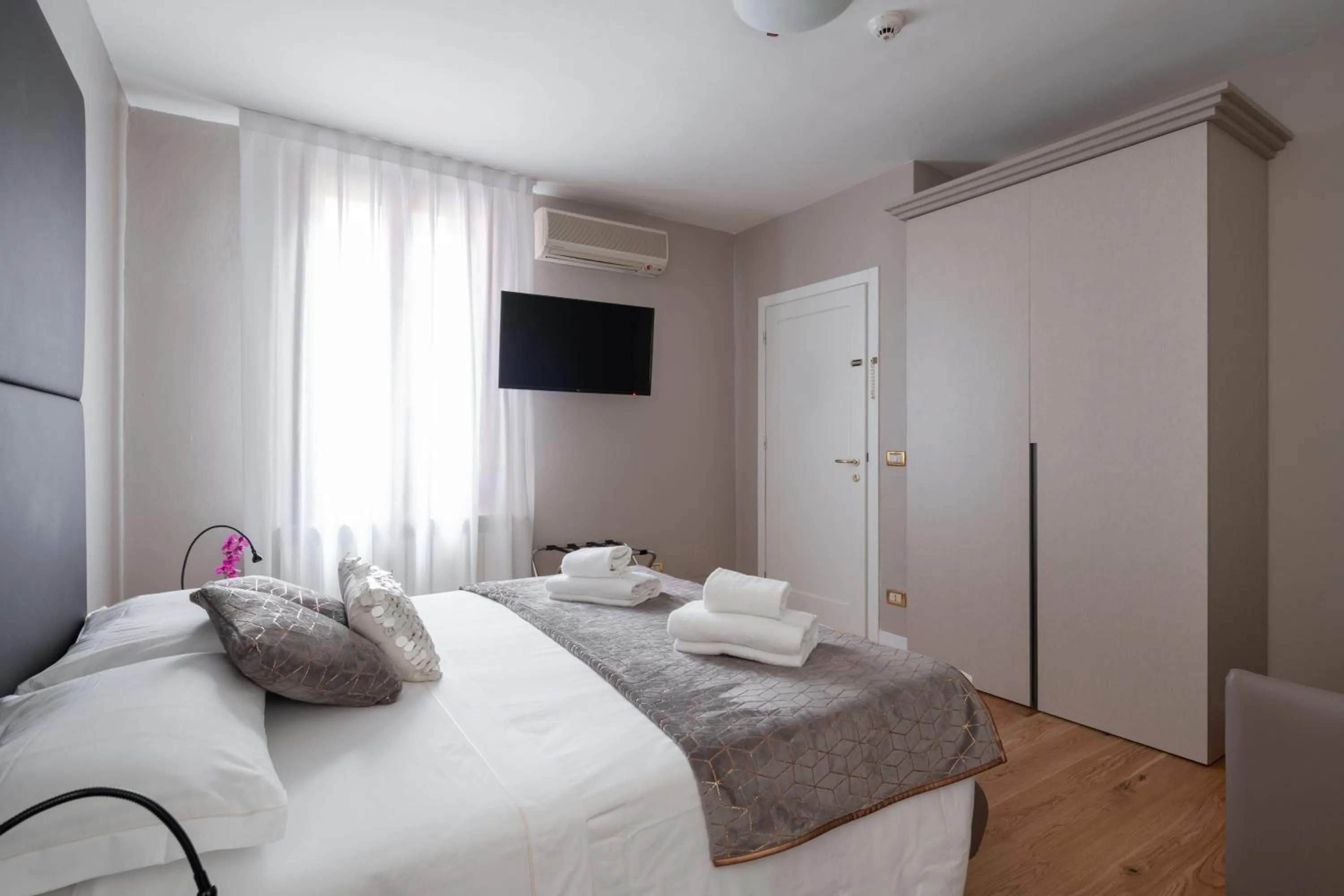 Bedroom, Bed in Locanda Herion