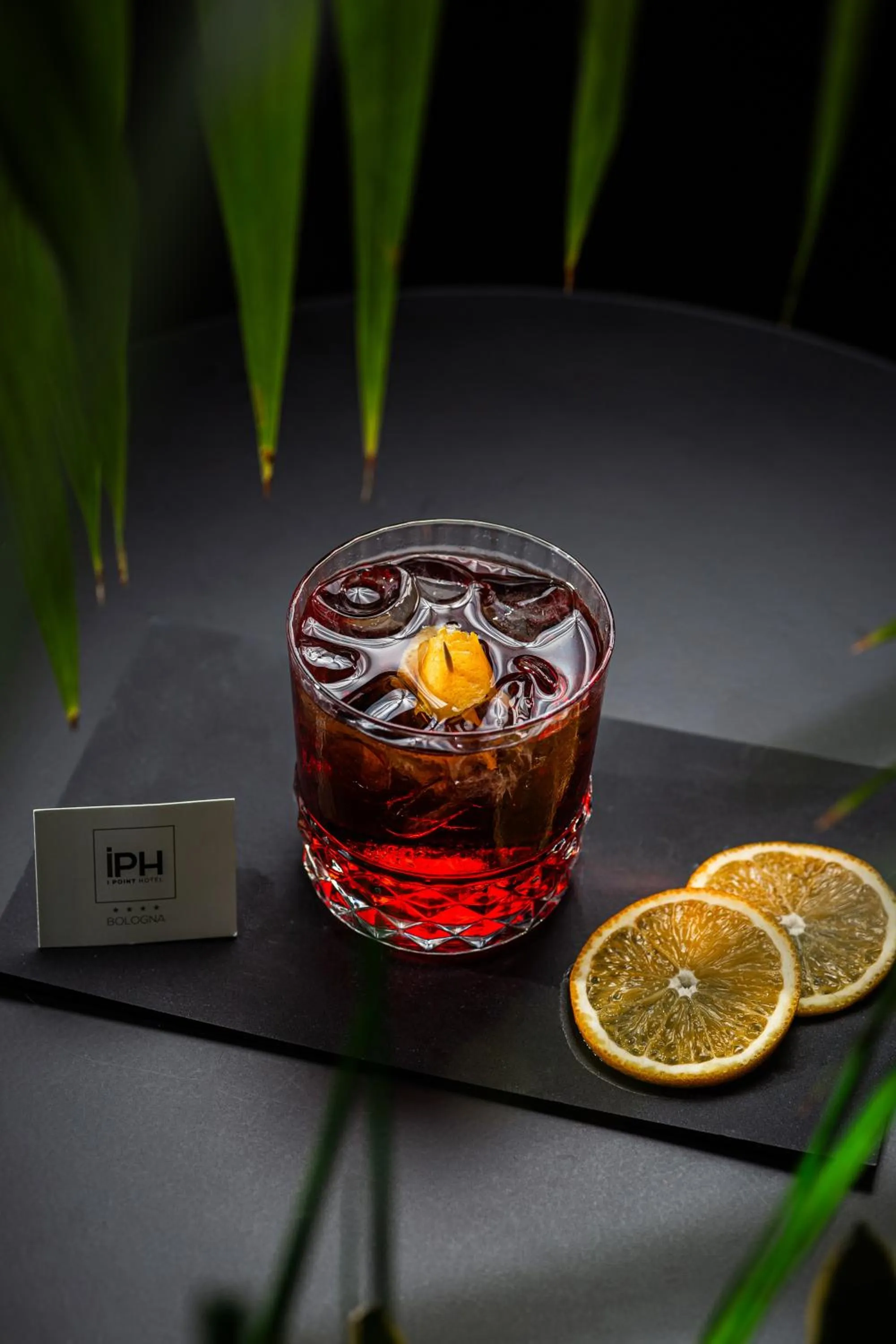 Restaurant/places to eat in NEW IPOINT HOTEL