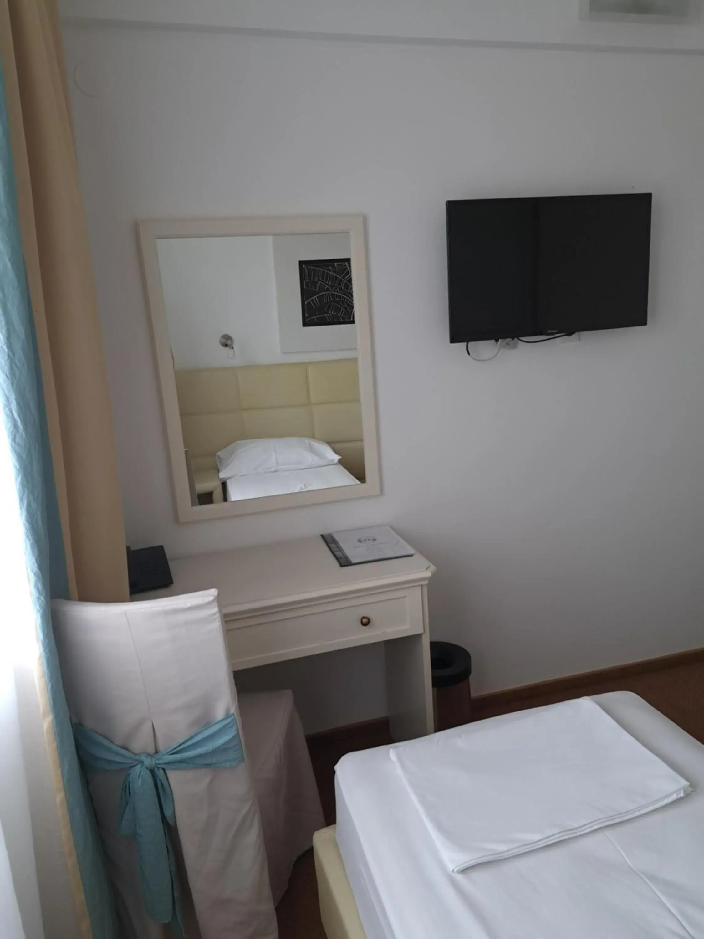 Economy Twin Room - single occupancy in Hotel Garić Economy Twin Room - single occupancy in Hotel Garić
