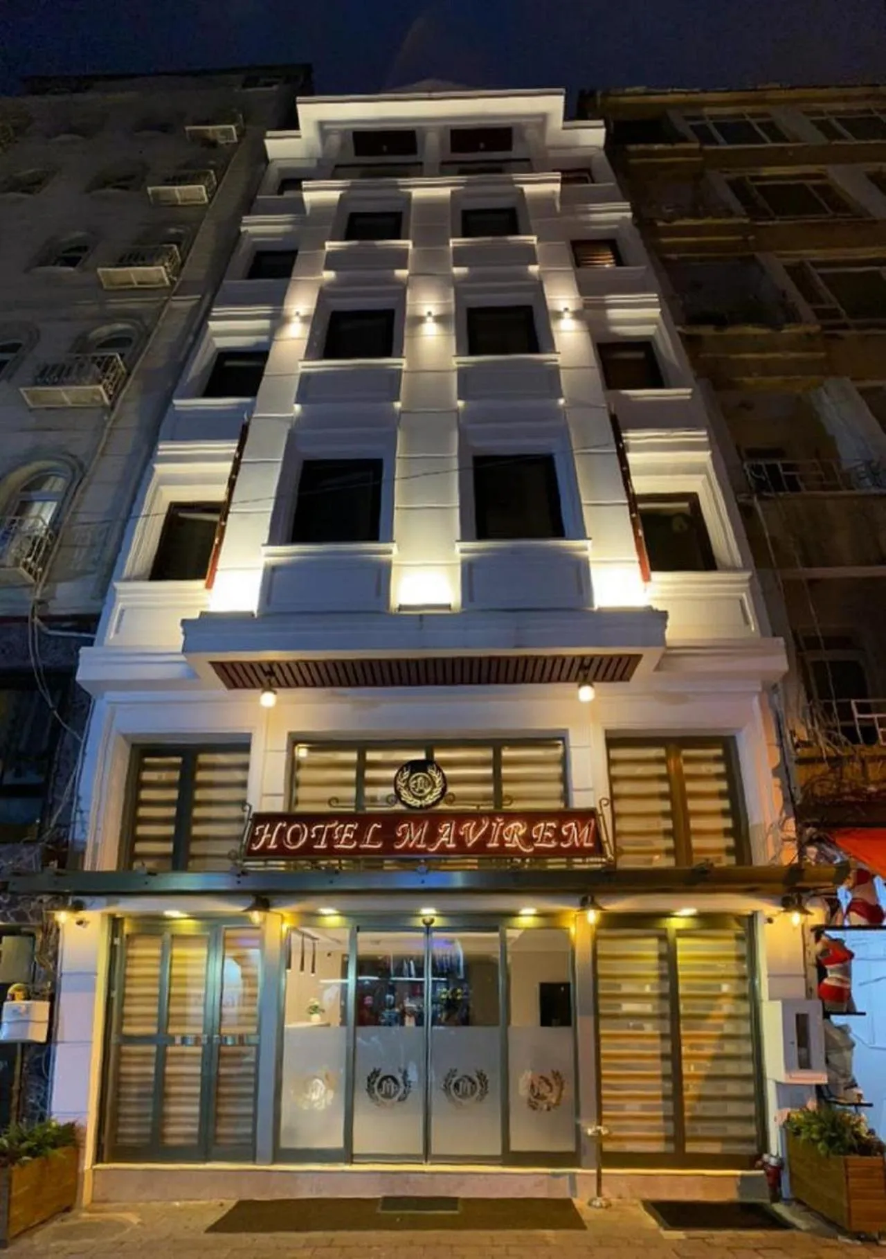 Property building in Hotel Mavirem