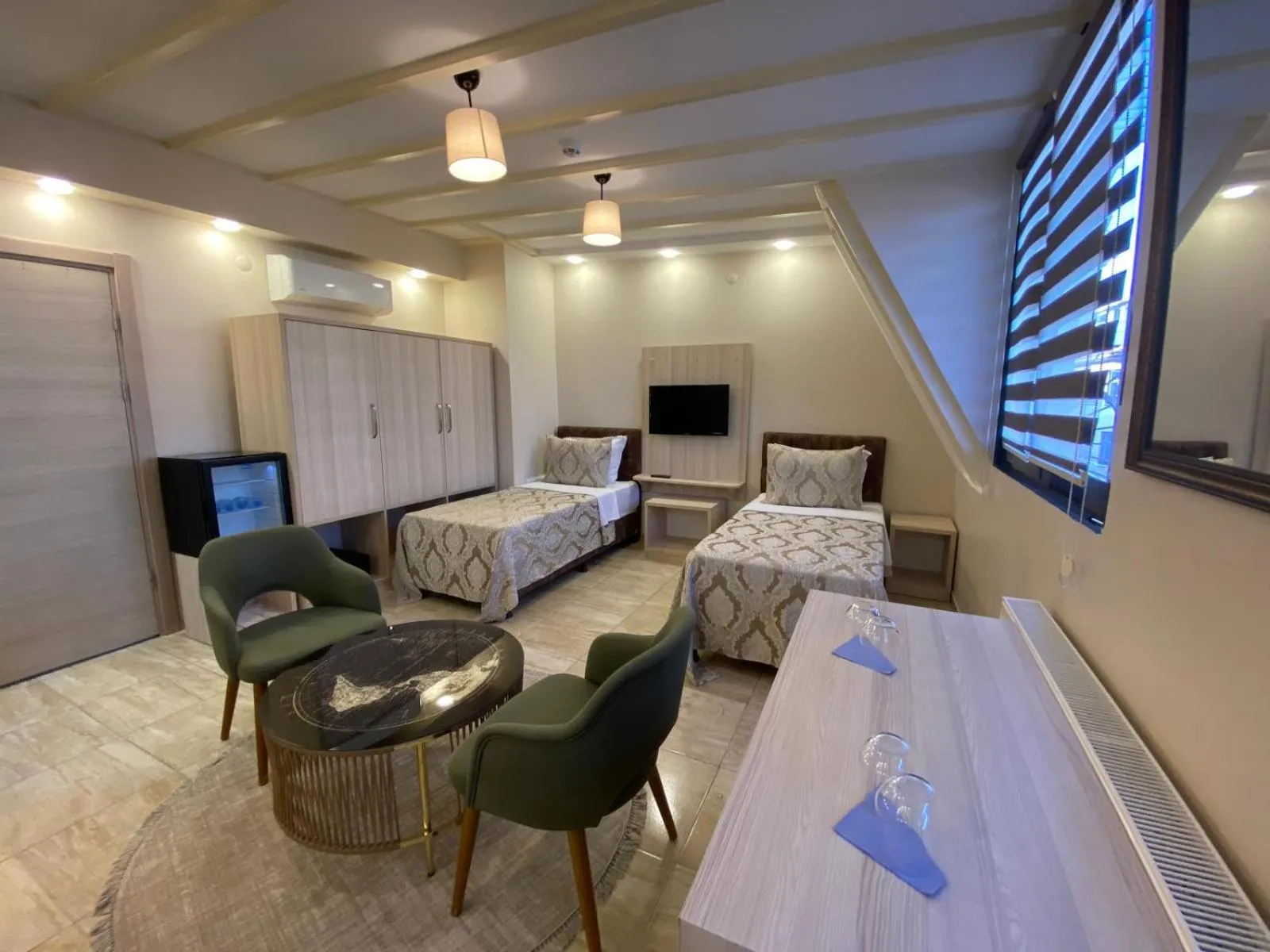 TV and multimedia in Hotel Mavirem