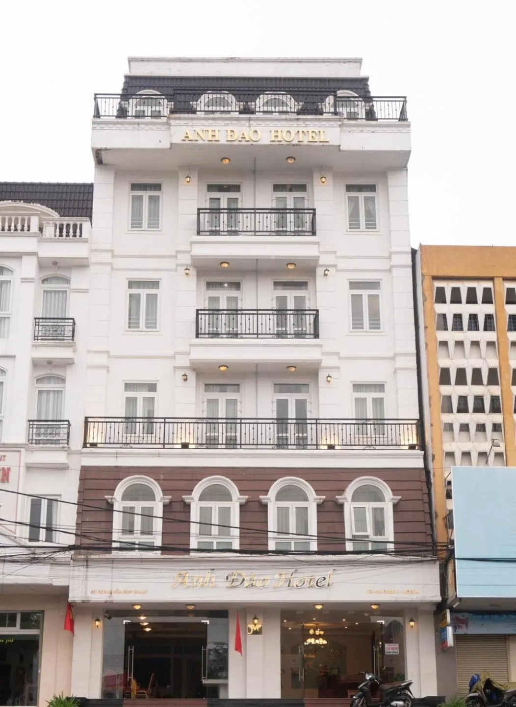 Property building in ANH ĐÀO HOTEL