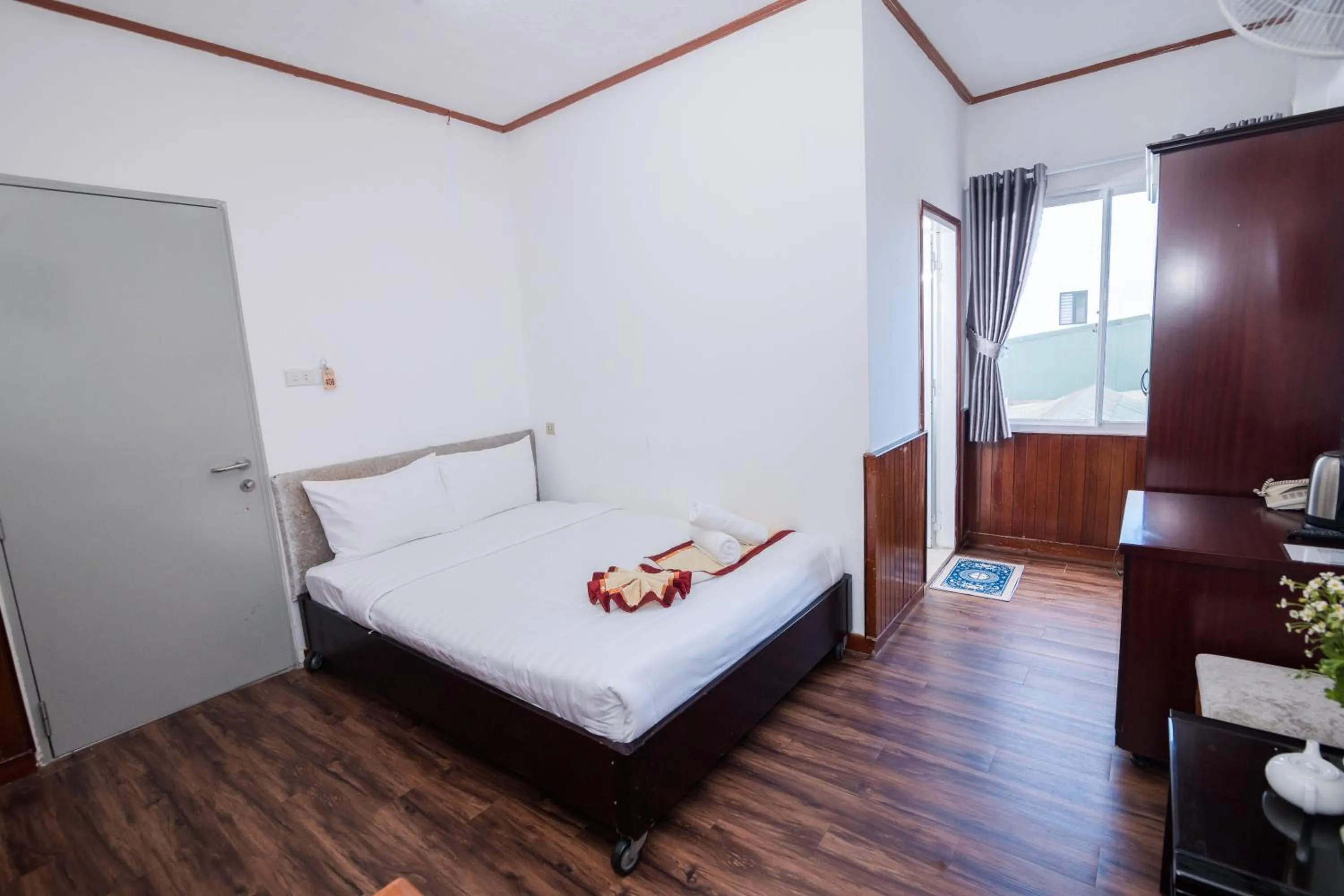 Bedroom, Bed in ANH ĐÀO HOTEL