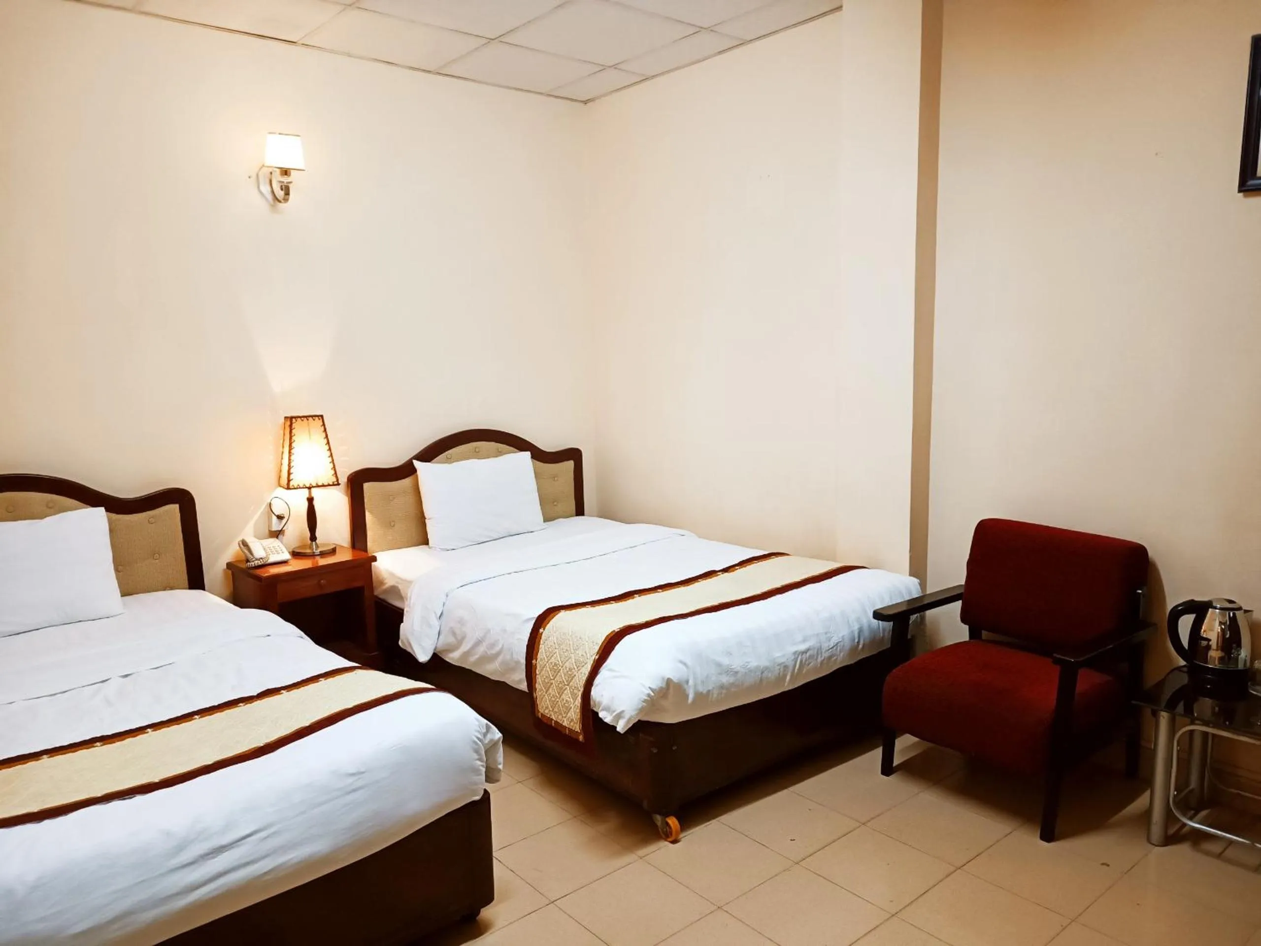 Bed in ANH ĐÀO HOTEL