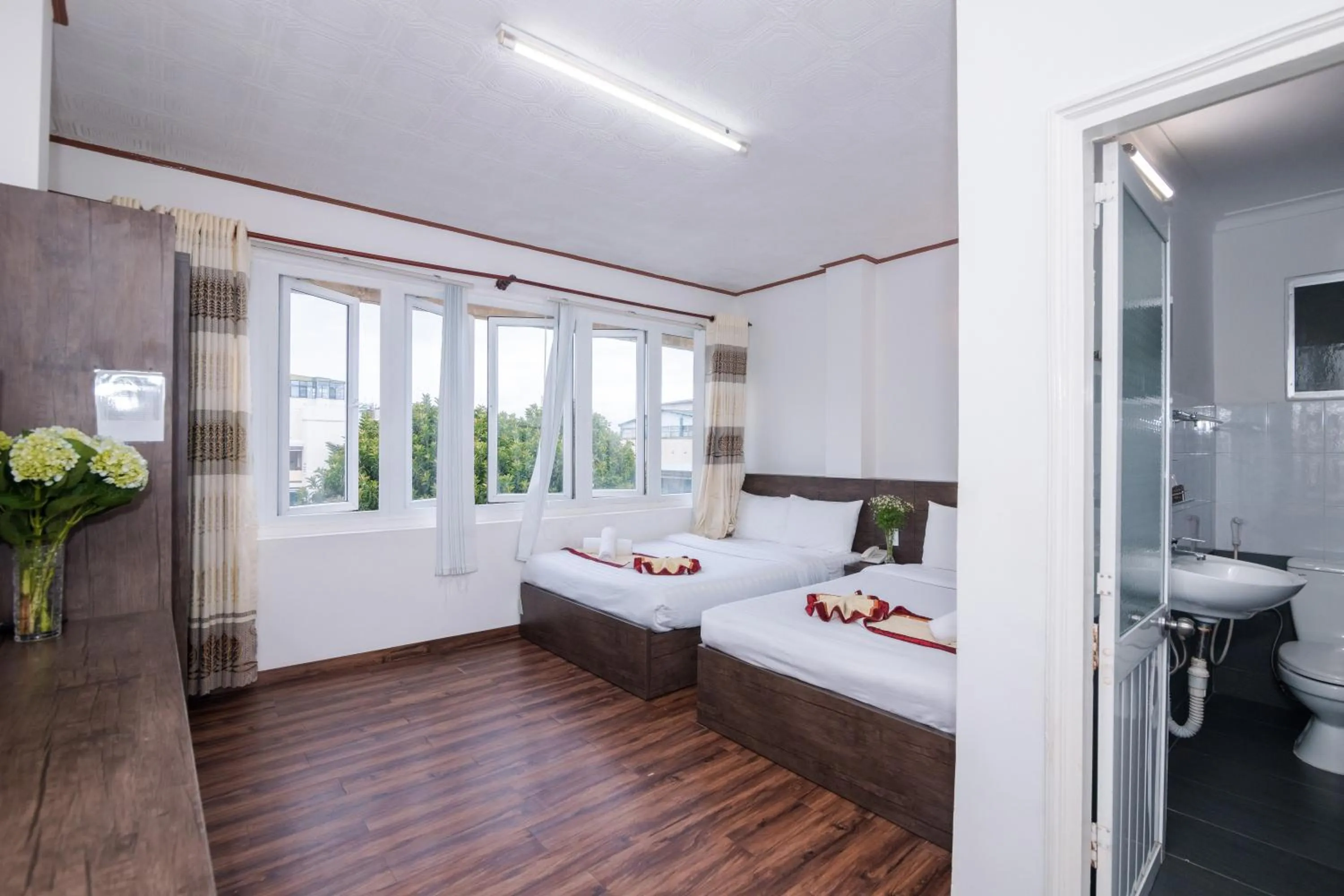 Photo of the whole room, Bed in ANH ĐÀO HOTEL