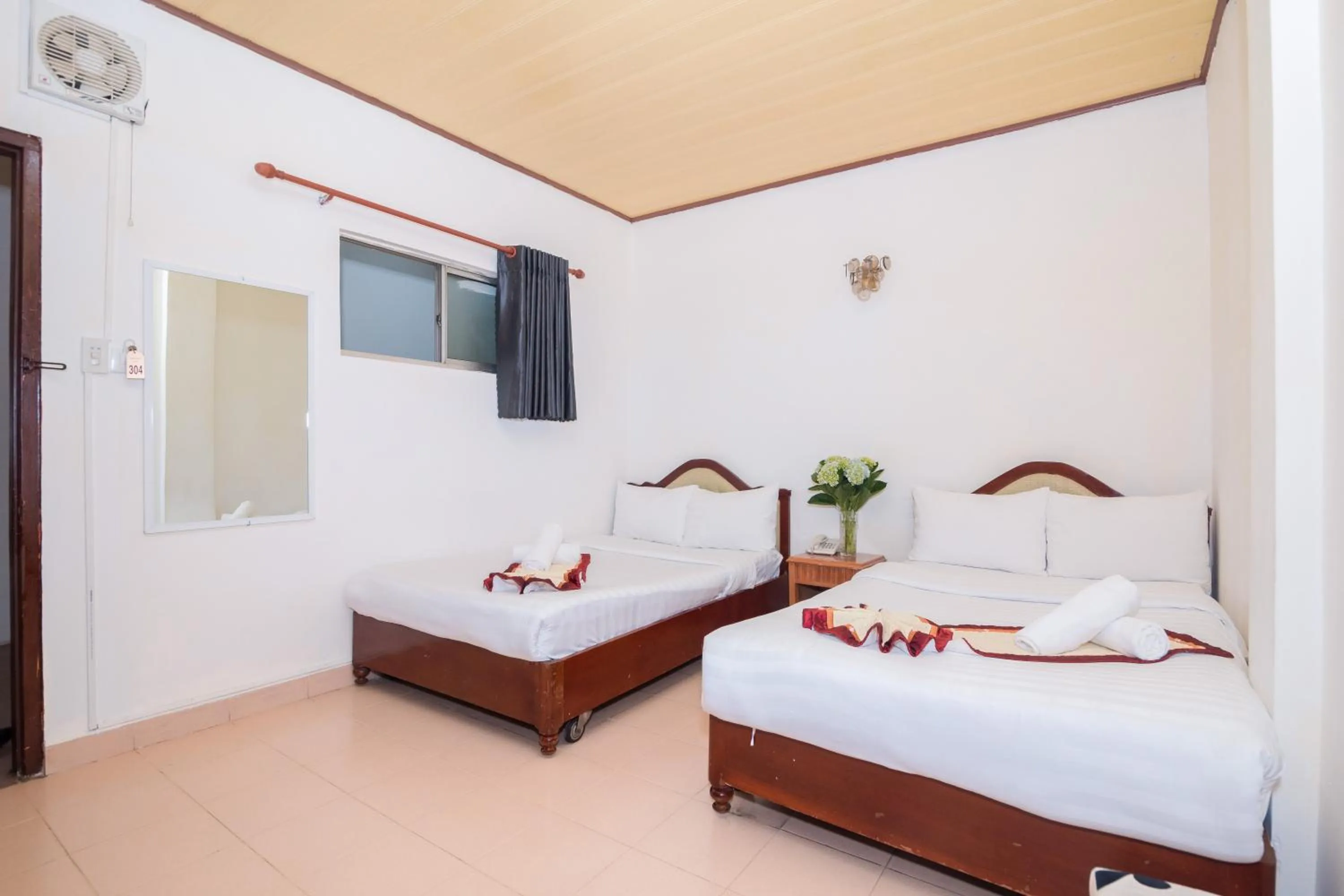 Photo of the whole room, Bed in ANH ĐÀO HOTEL