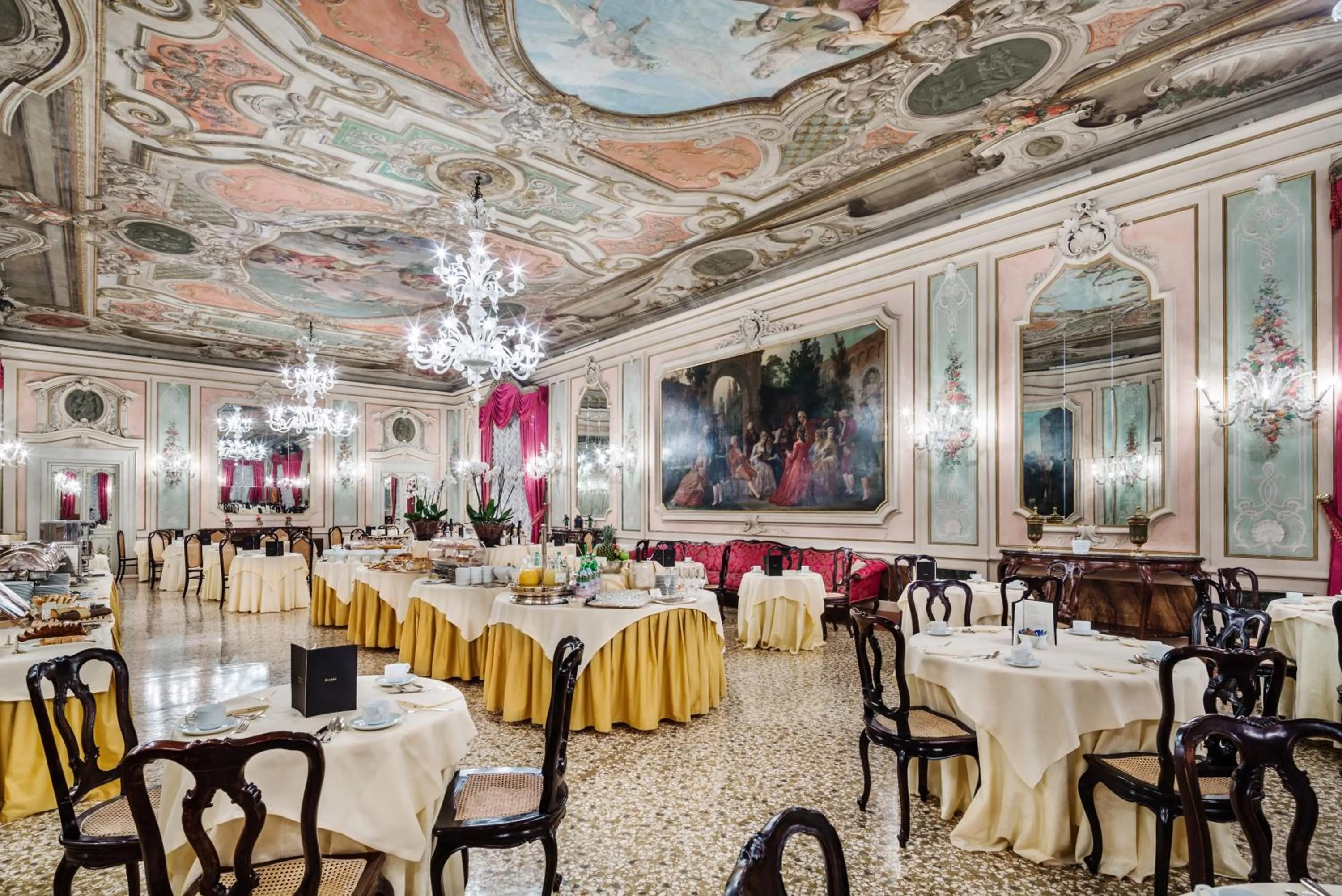 Breakfast in Baglioni Hotel Luna - The Leading Hotels of the World