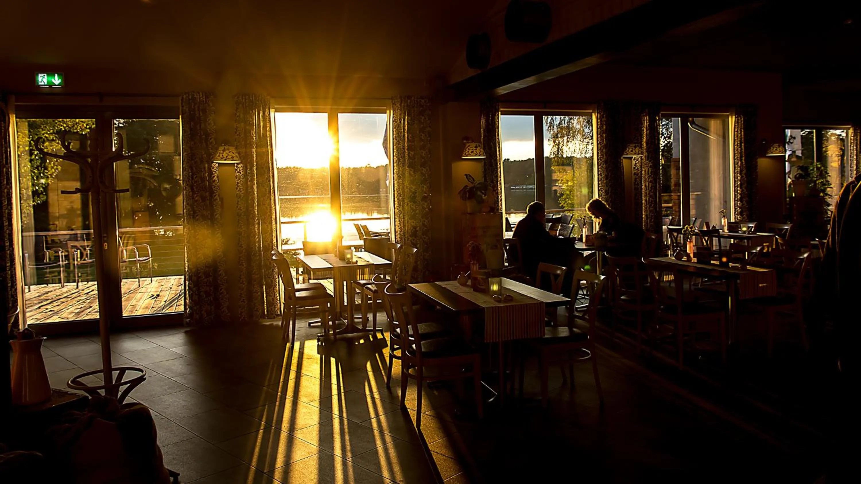 Restaurant/places to eat in Villa-Meehr