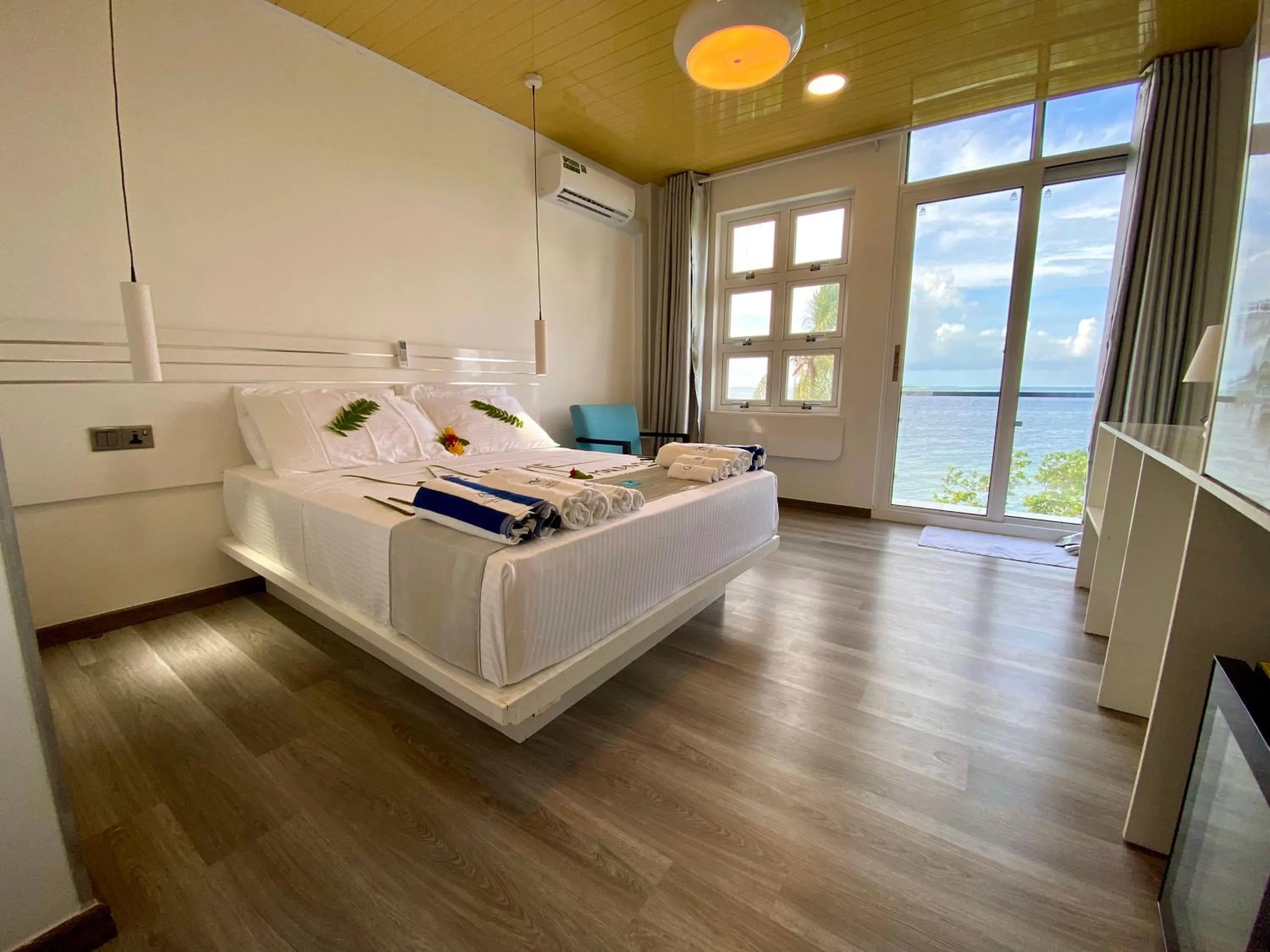 Sea view, Bed in VIVA Beach Maldives