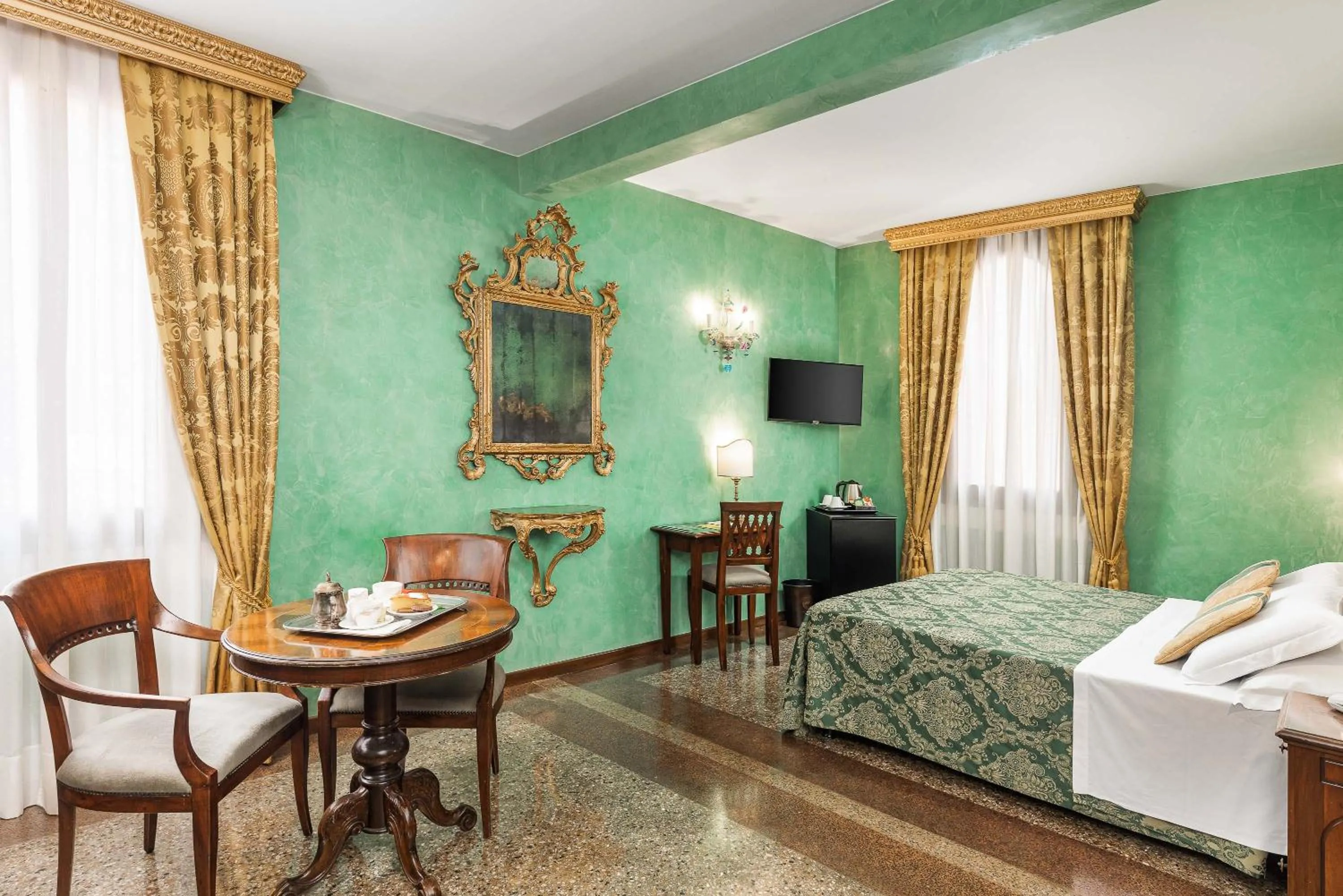 Bed in Hotel Marconi