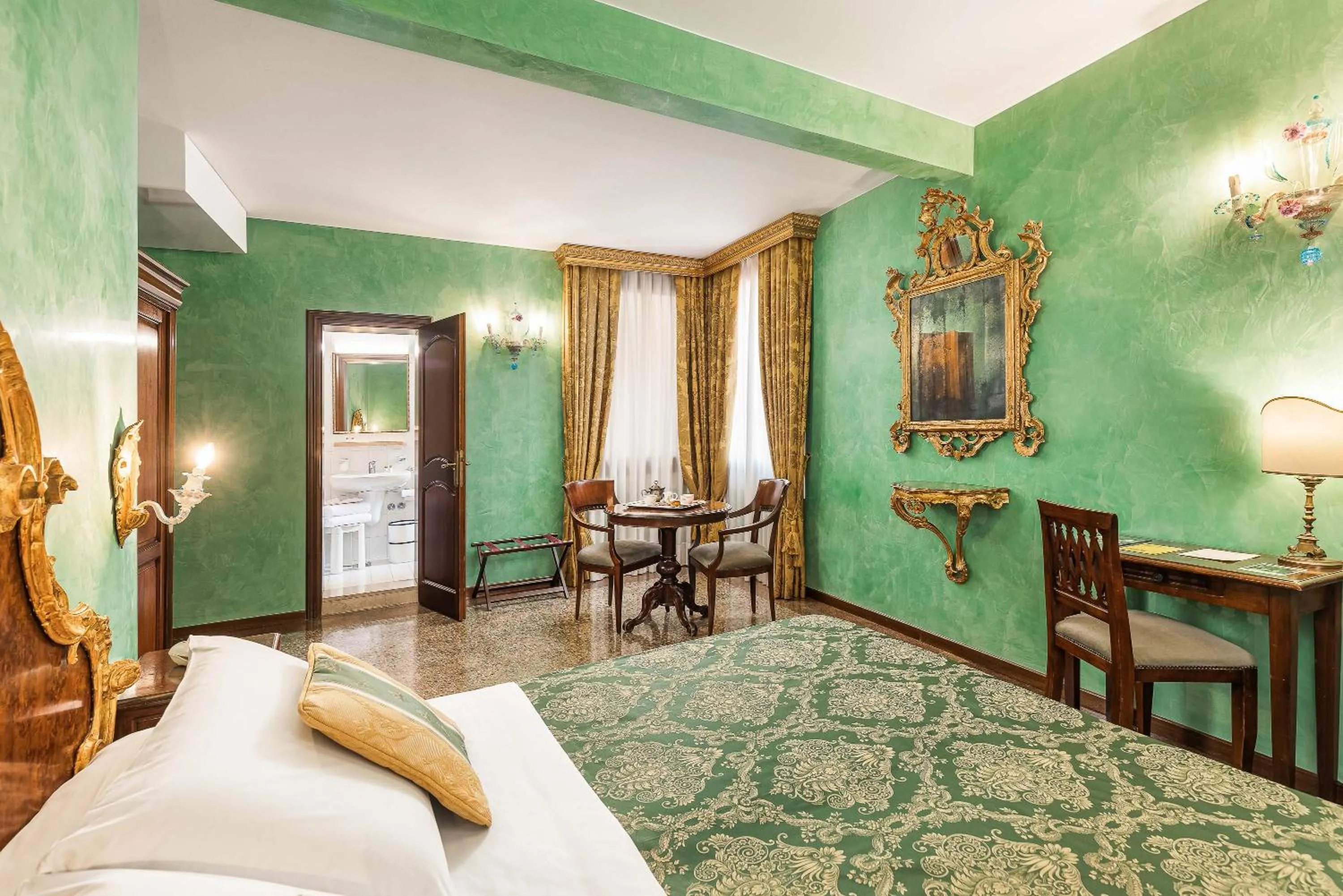 Bed in Hotel Marconi