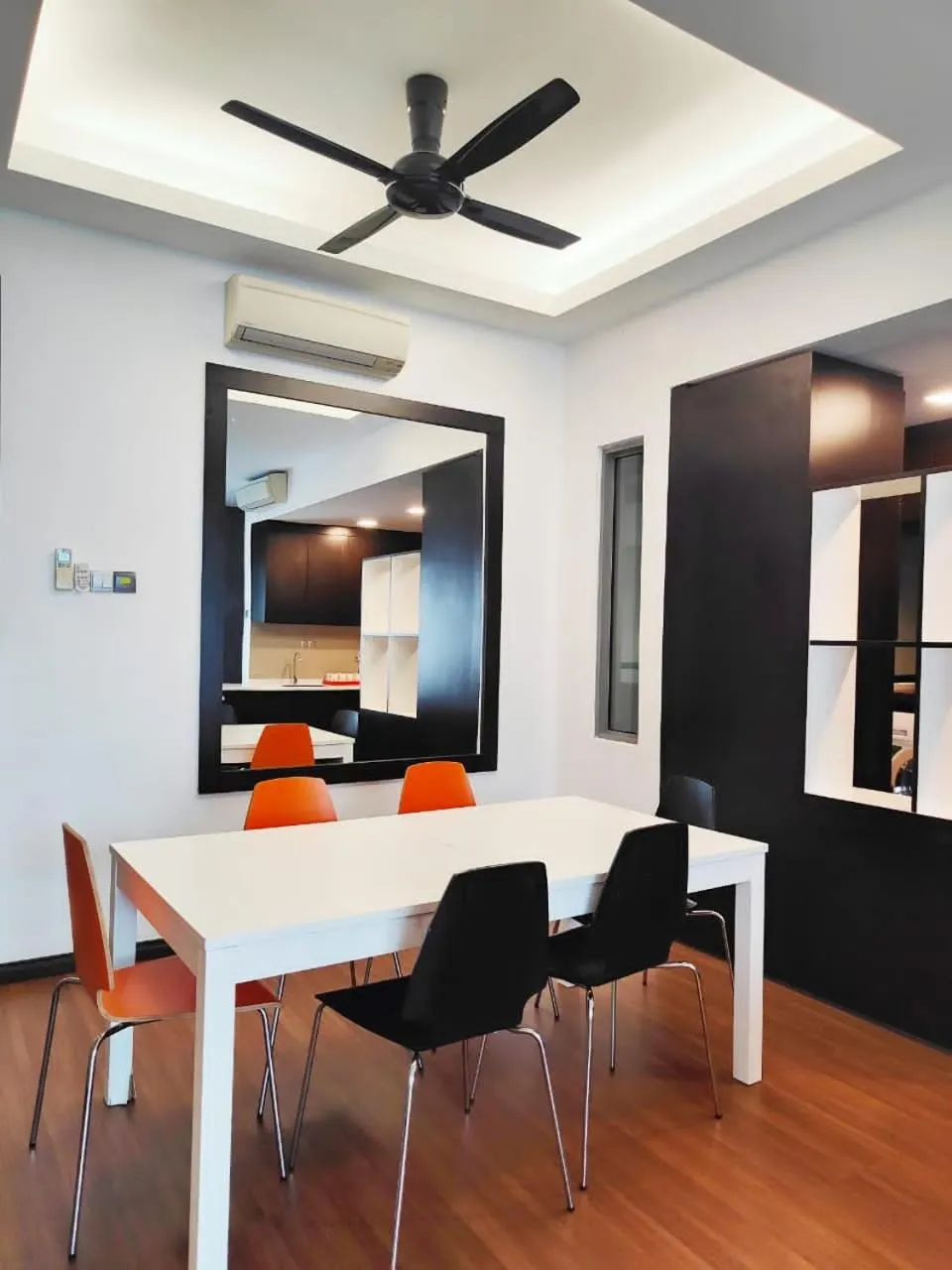 Seating area in Mari Mari Homestay - IMAGO THE LOFT