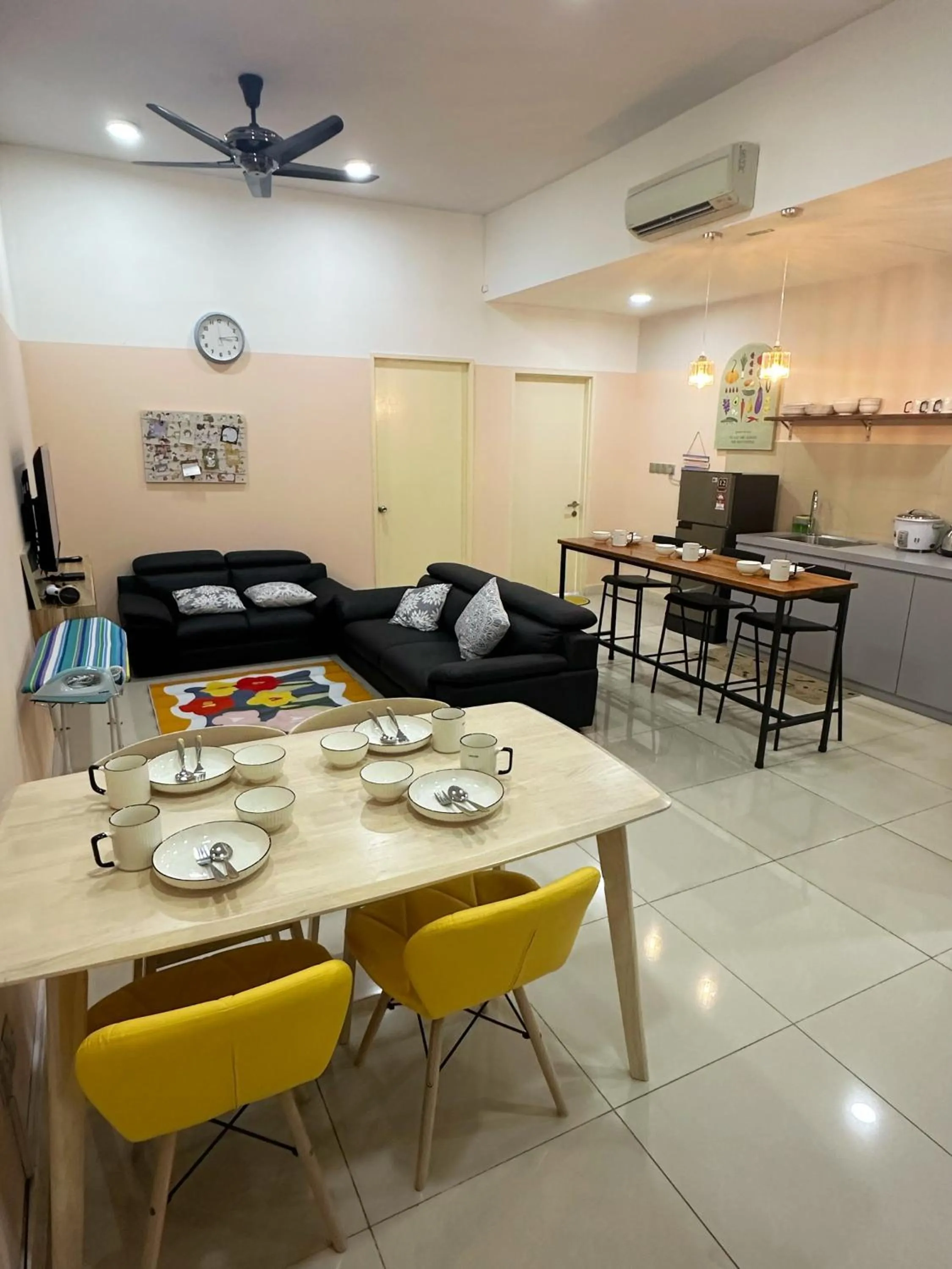 Kitchen or kitchenette in Mari Mari Homestay - IMAGO THE LOFT