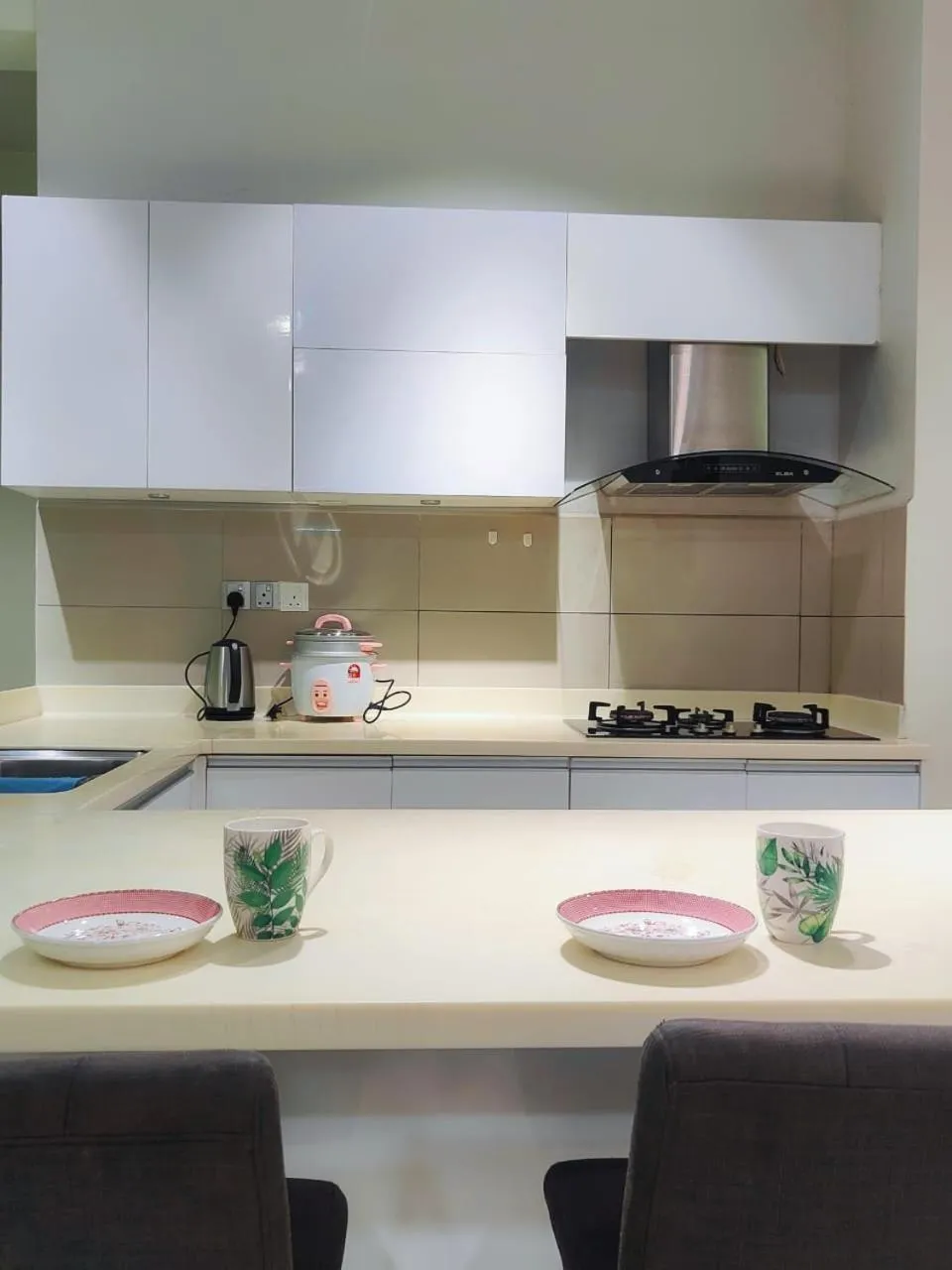 Kitchen or kitchenette in Mari Mari Homestay - IMAGO THE LOFT