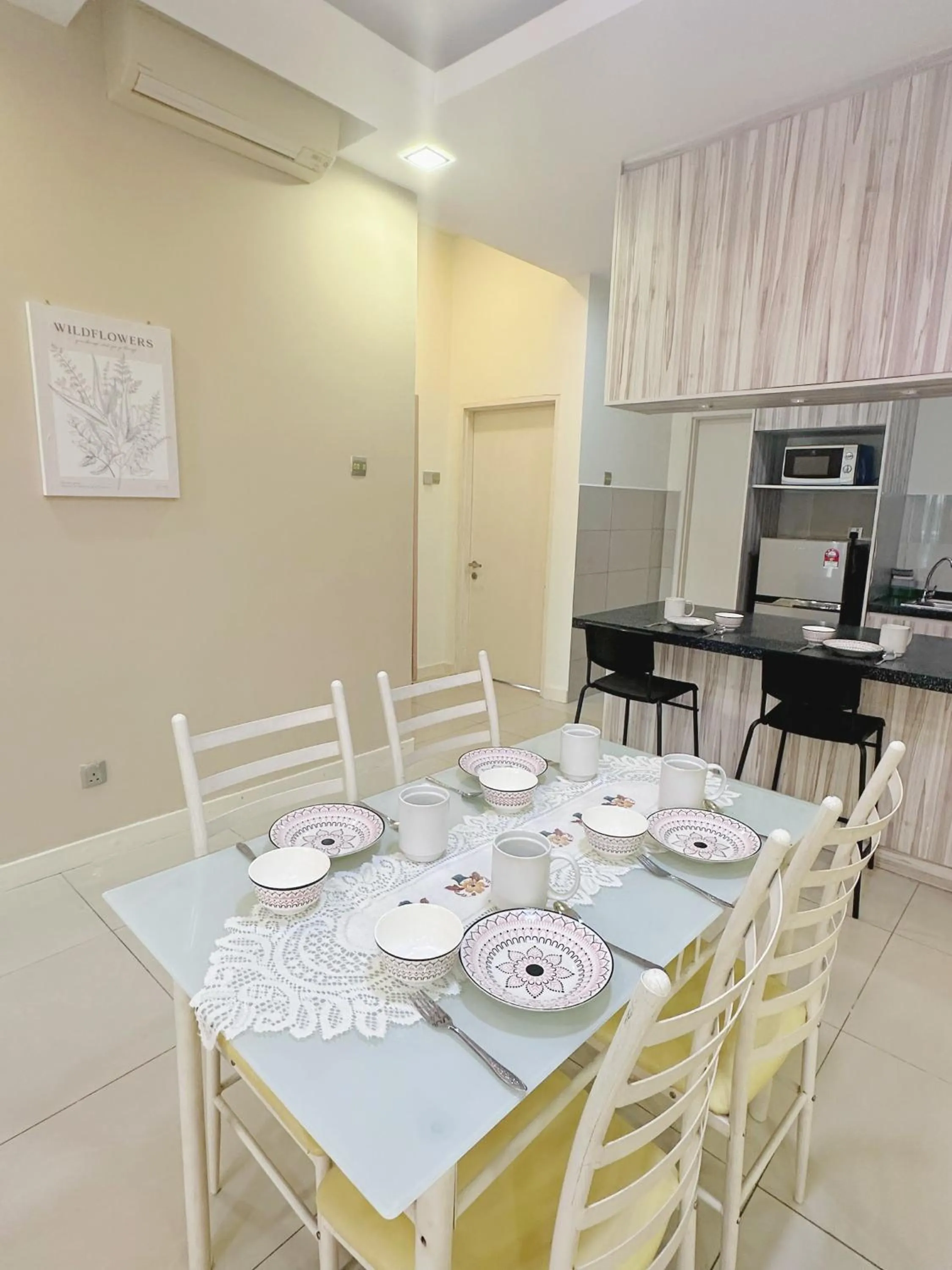 Kitchen or kitchenette in Mari Mari Homestay - IMAGO THE LOFT