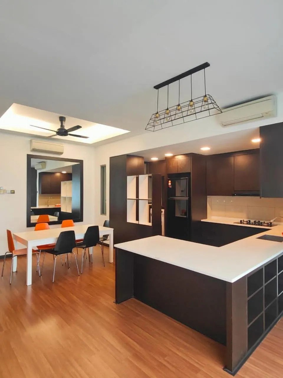 Dining area in Mari Mari Homestay - IMAGO THE LOFT