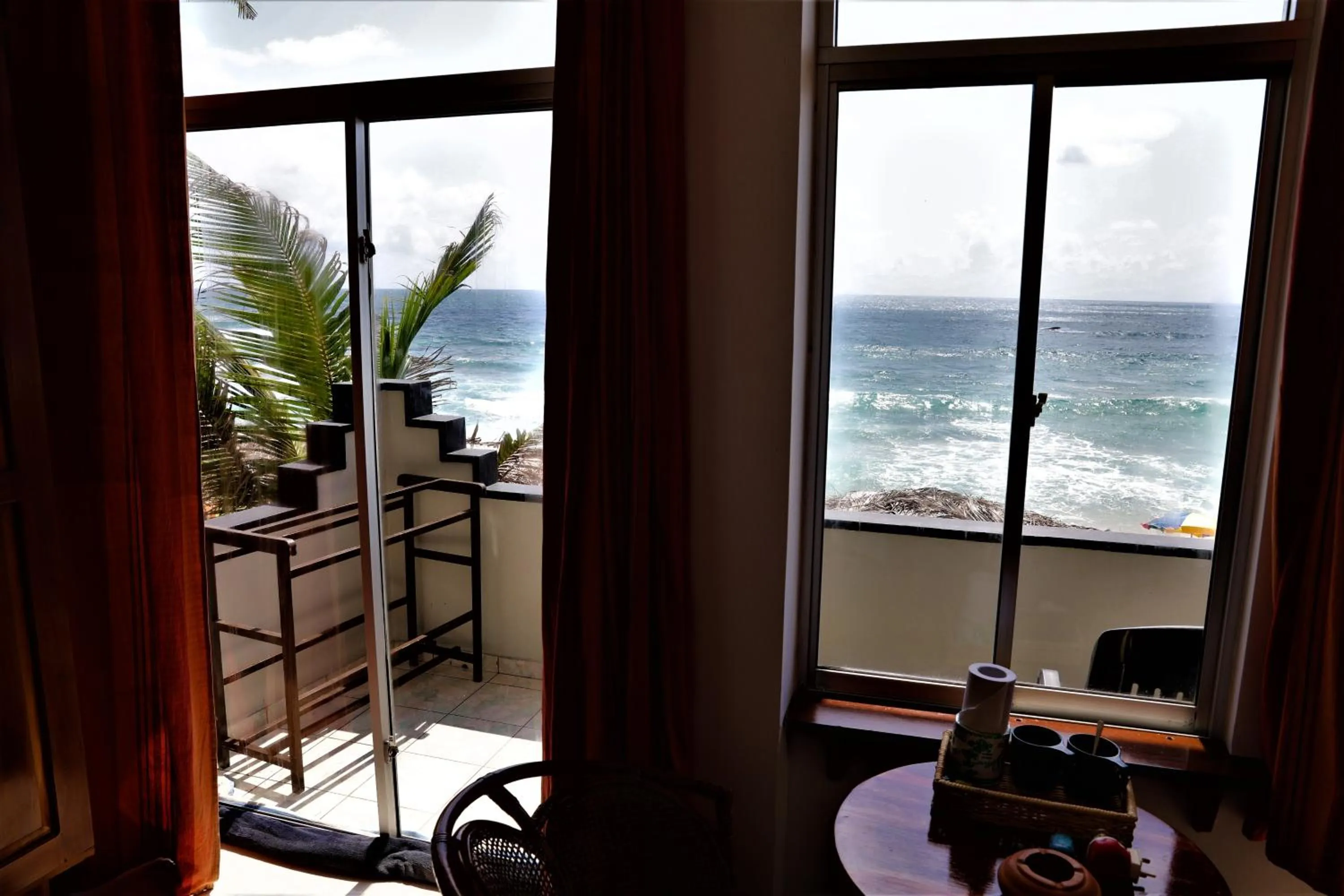 Main Reef Guest House