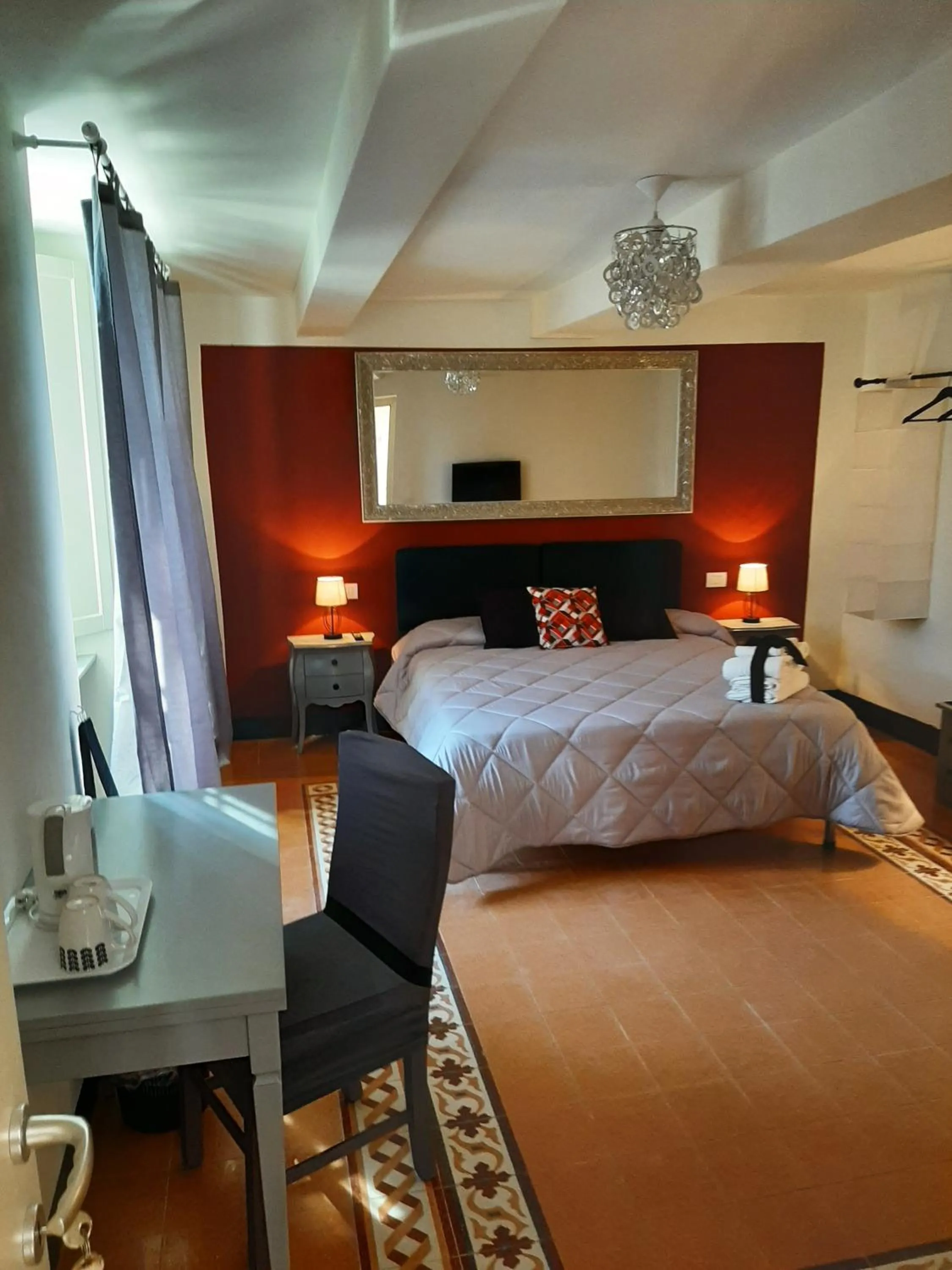 Photo of the whole room, Bed in B&B Principe Calaf 3