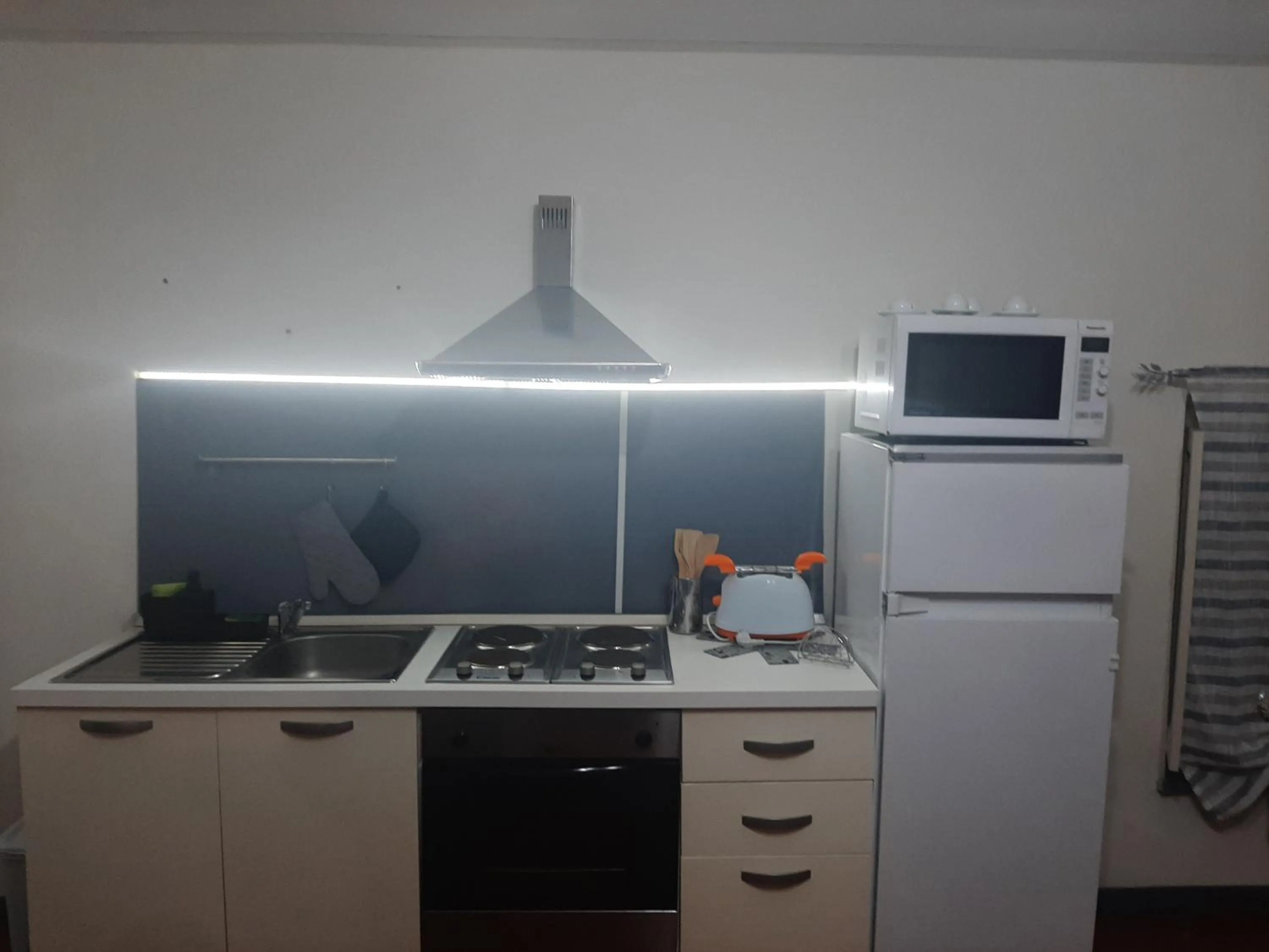 Coffee/tea facilities in B&B Principe Calaf 3