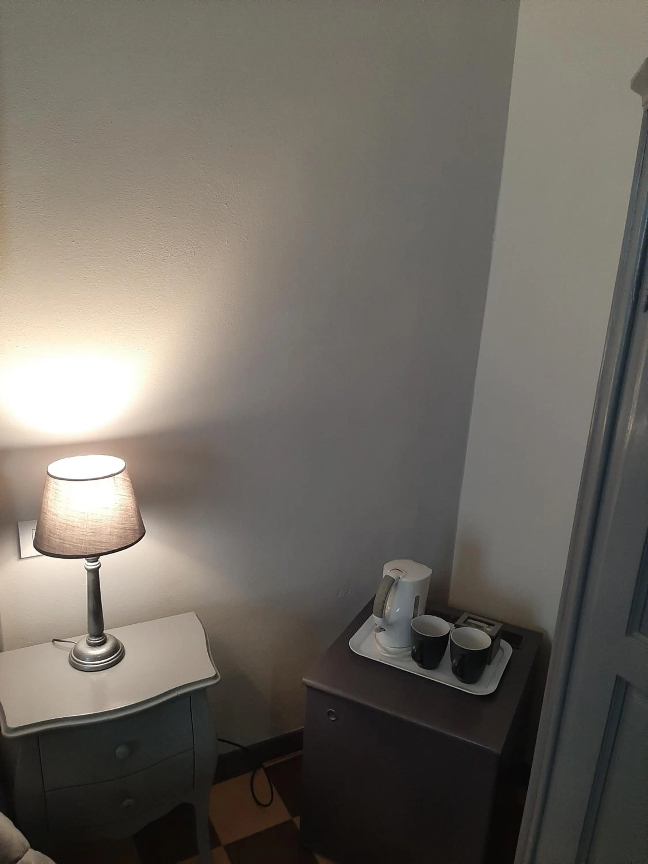 Coffee/tea facilities in B&B Principe Calaf 3