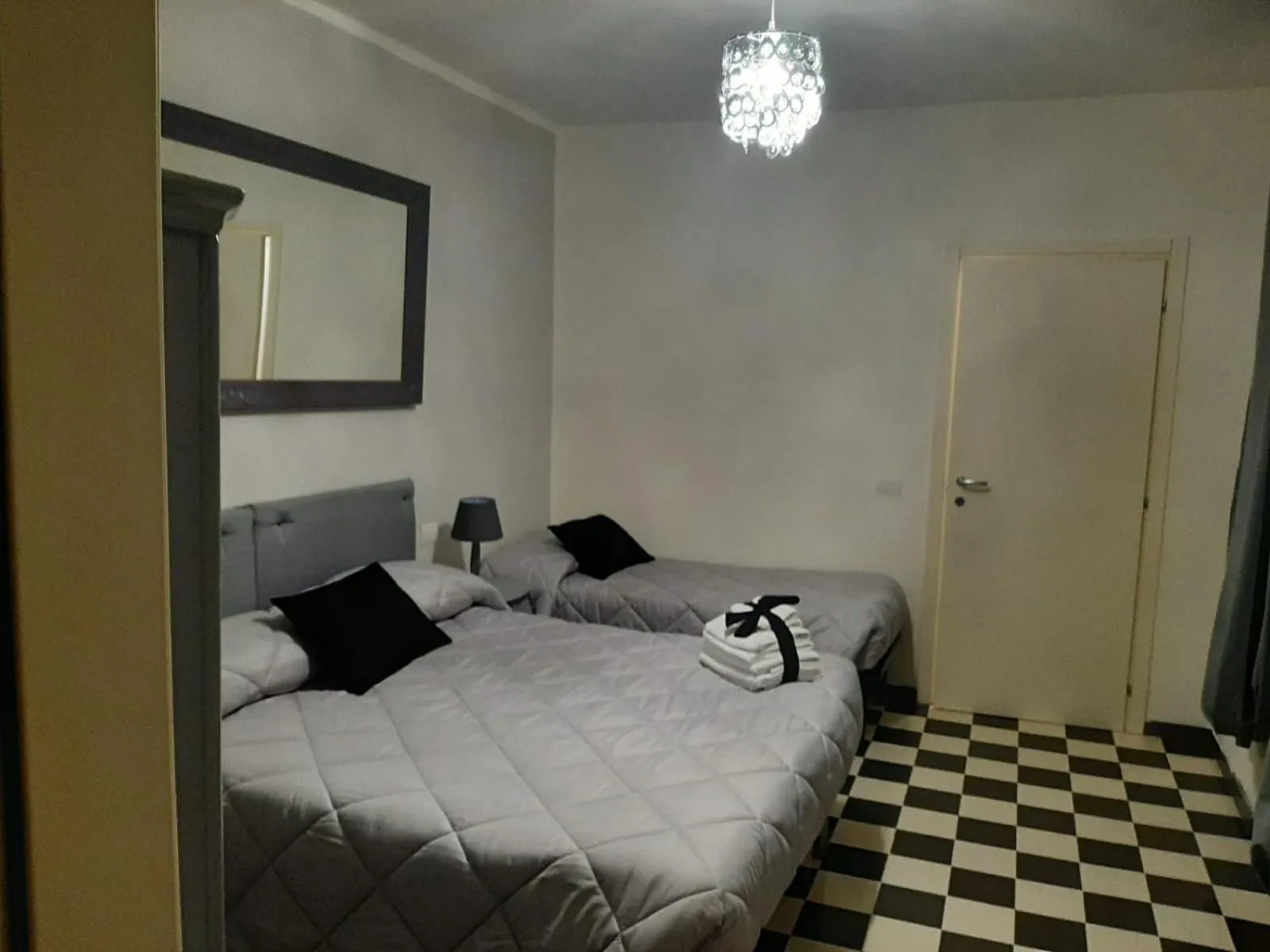 Photo of the whole room, Bed in B&B Principe Calaf 3