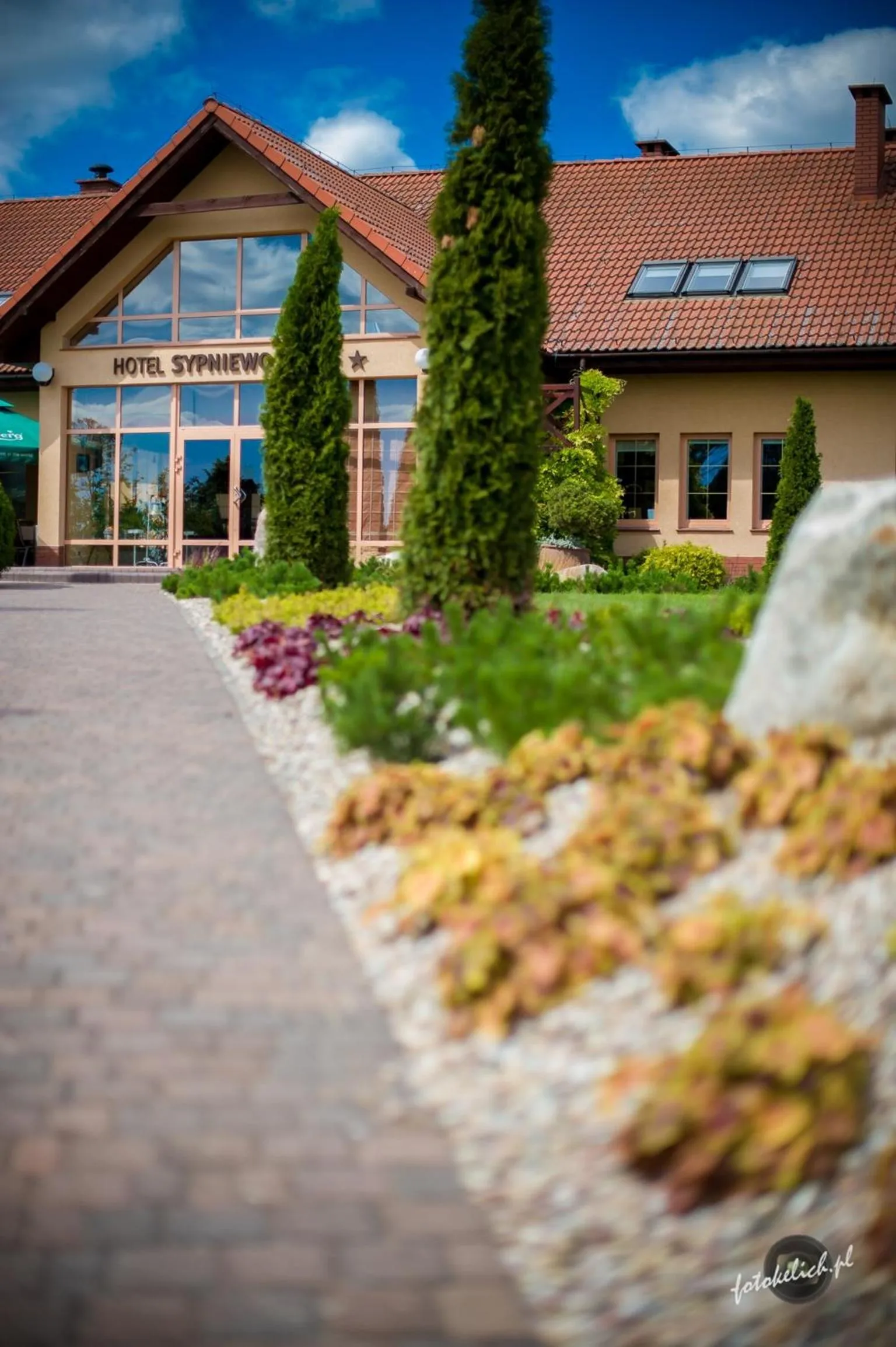 Facade/entrance in Hotel Sypniewo