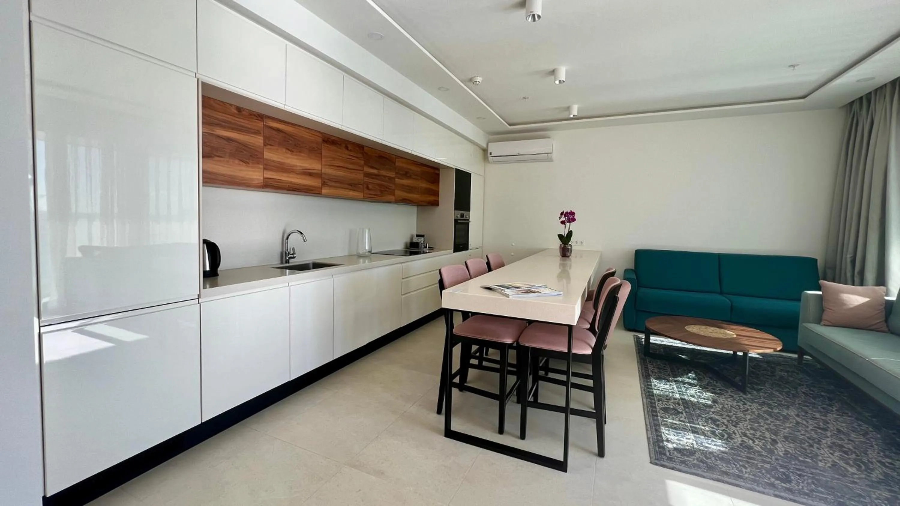 Living room in Sunraf Luxe Apartments