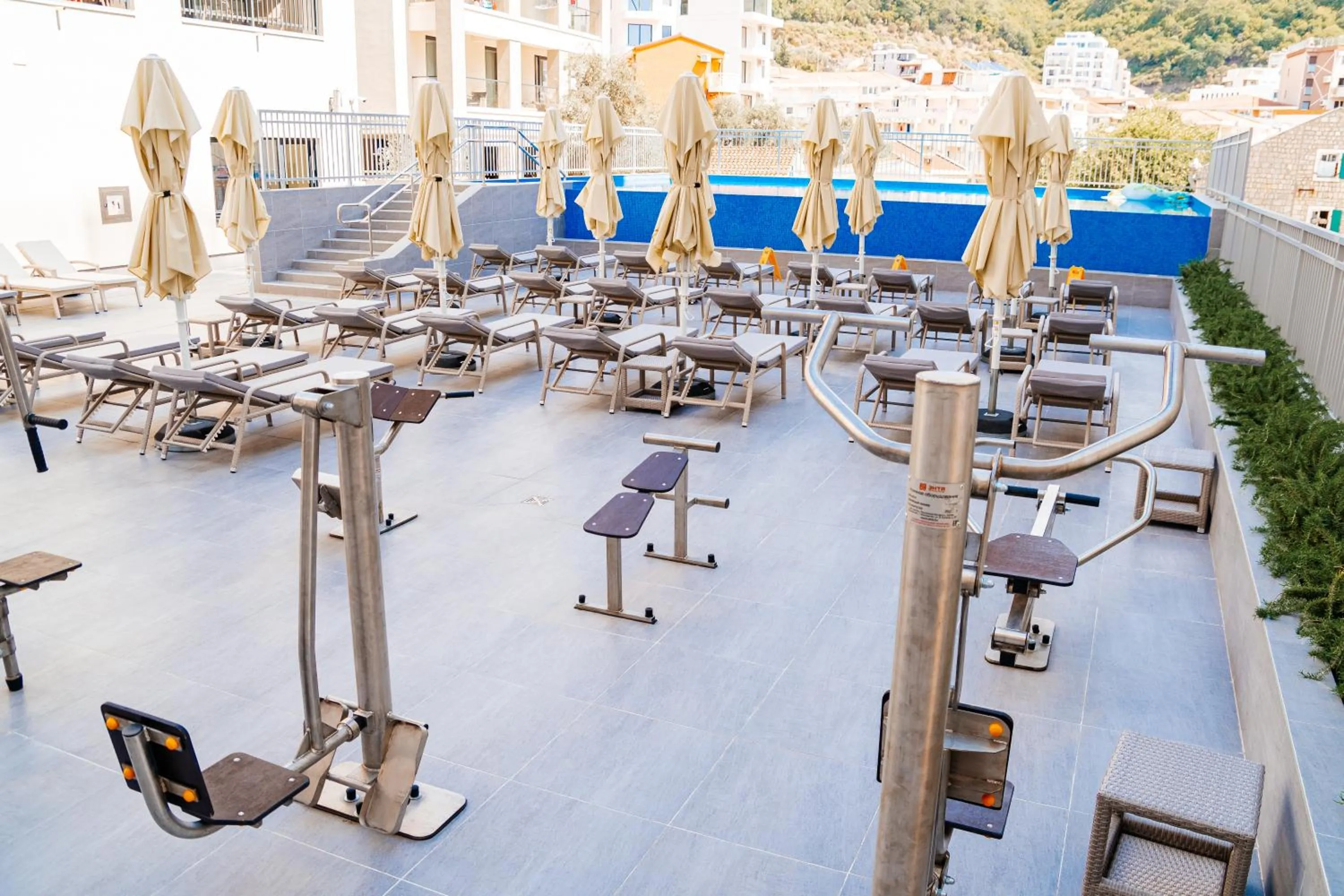 Fitness centre/facilities in Sunraf Luxe Apartments