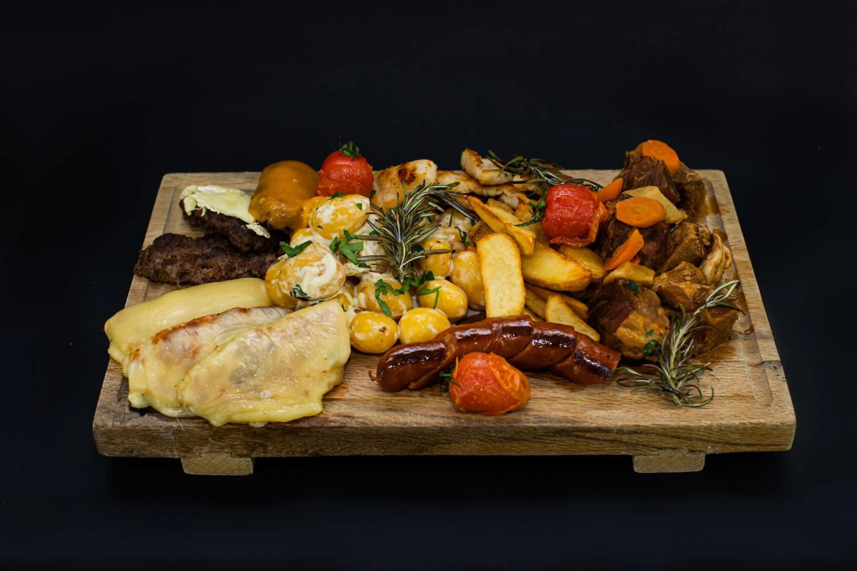 Food in Sunraf Luxe Apartments