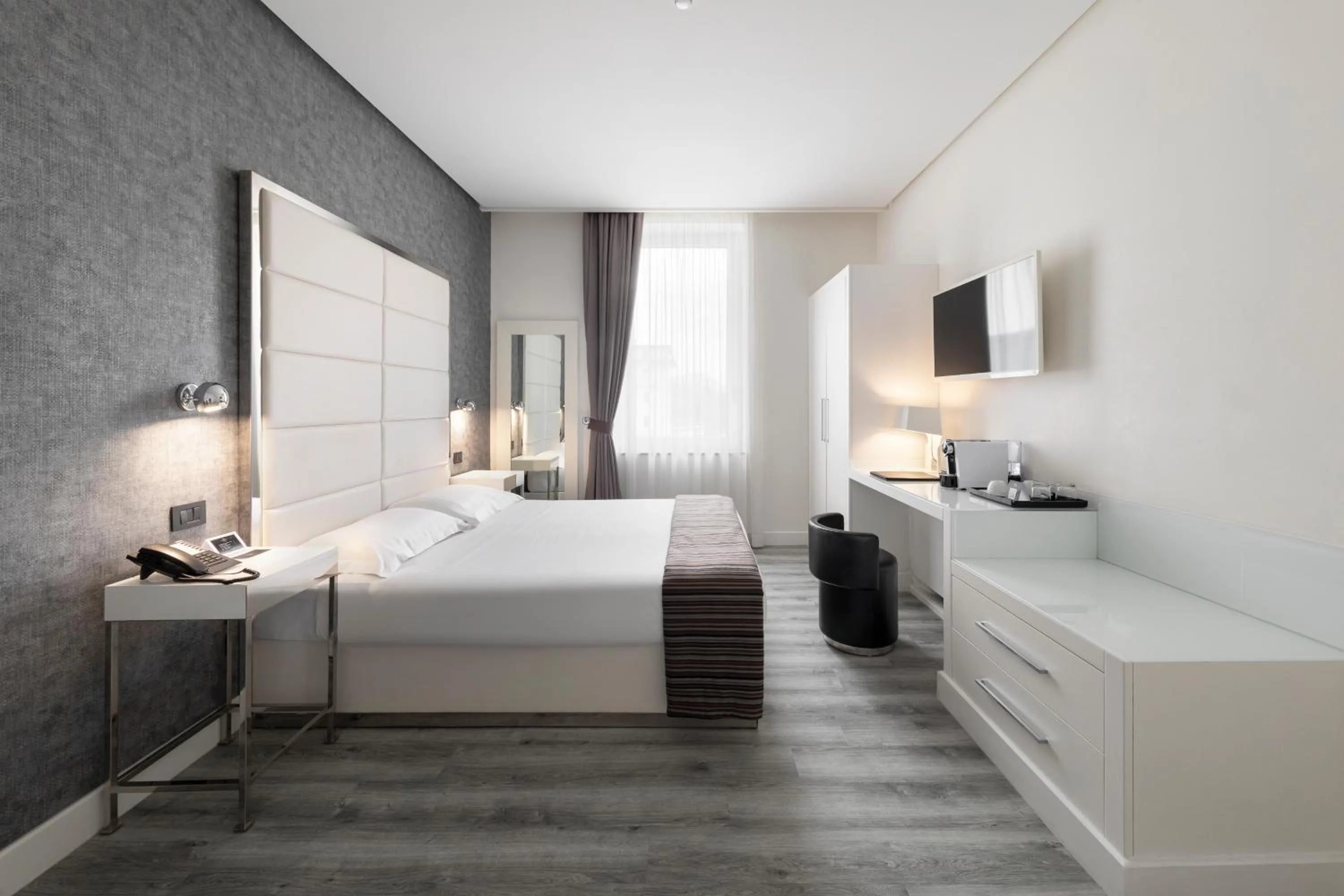 Bedroom, Bed in LHP Hotel Montecatini Palace & SPA