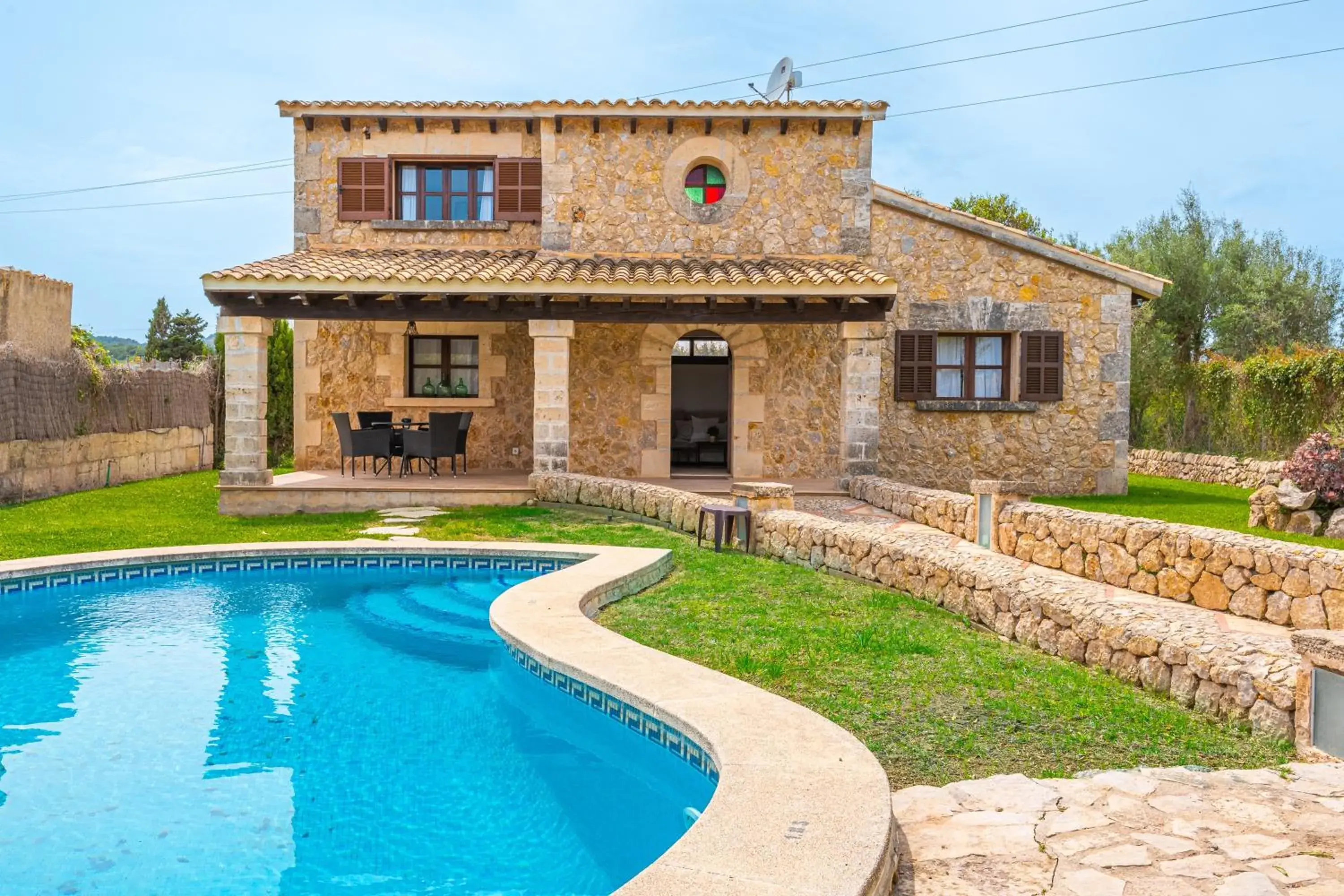 Two-Bedroom House in Villa Pau Two-Bedroom House in Villa Pau