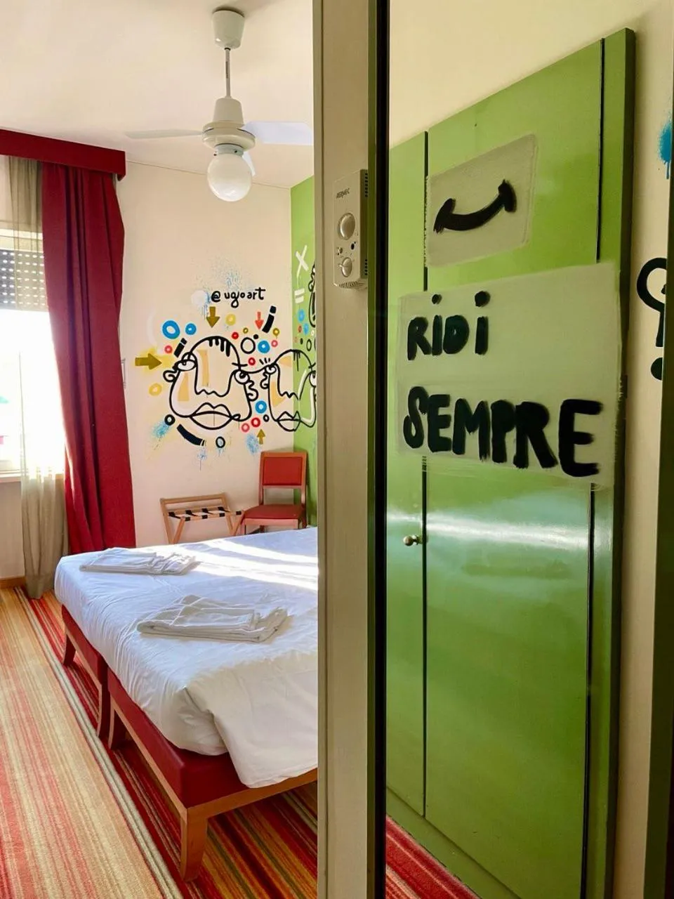 Decorative detail, Bed in LH Hotel Arca Street Art