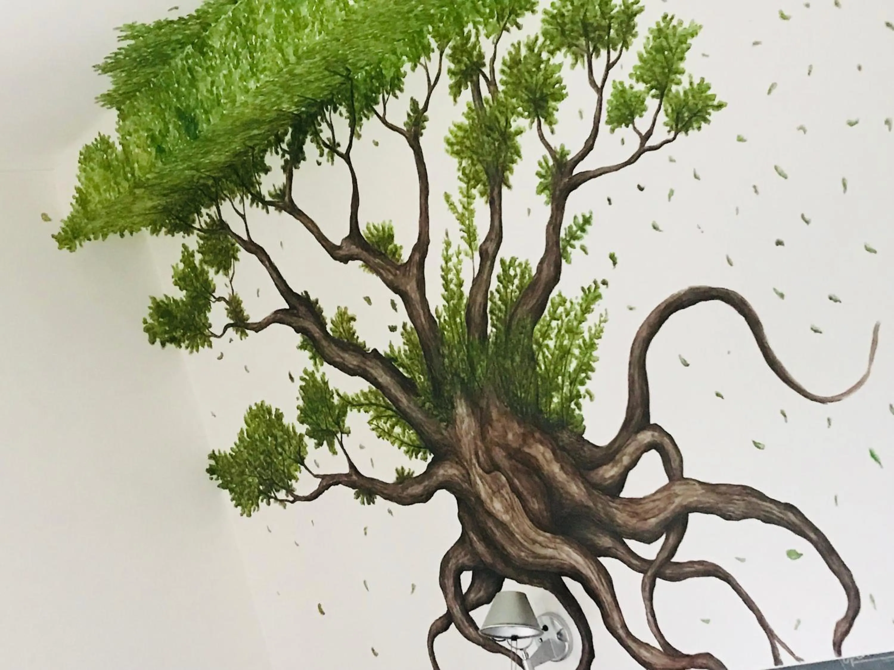 Decorative detail in LH Hotel Arca Street Art