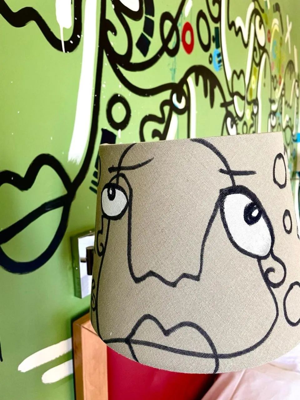 Decorative detail in LH Hotel Arca Street Art