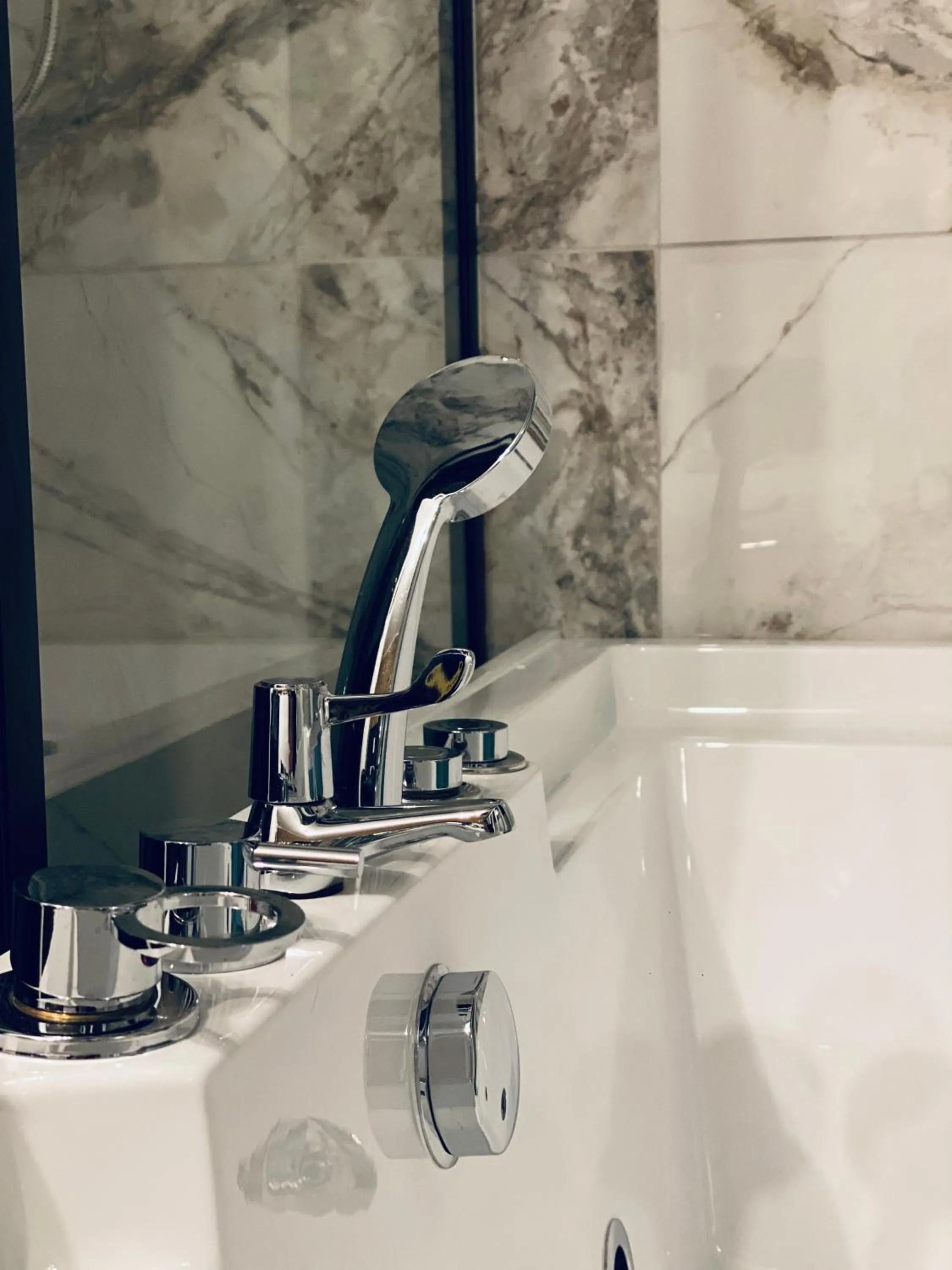 Spa and wellness centre/facilities in Duke and Duchess Apartments and Rooms - Private in Room Hot Tub Suites