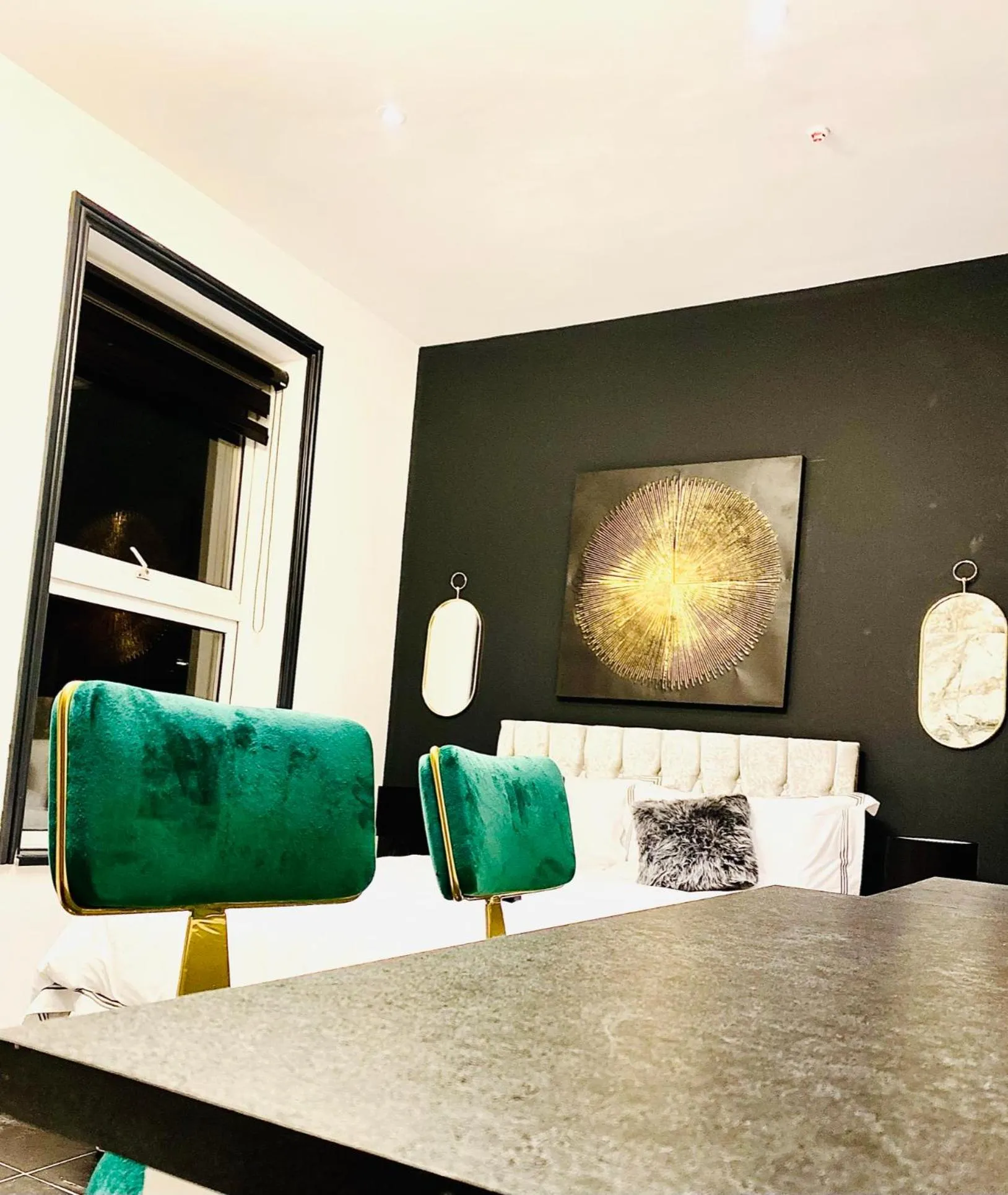 Duke and Duchess Apartments and Rooms - Private in Room Hot Tub Suites