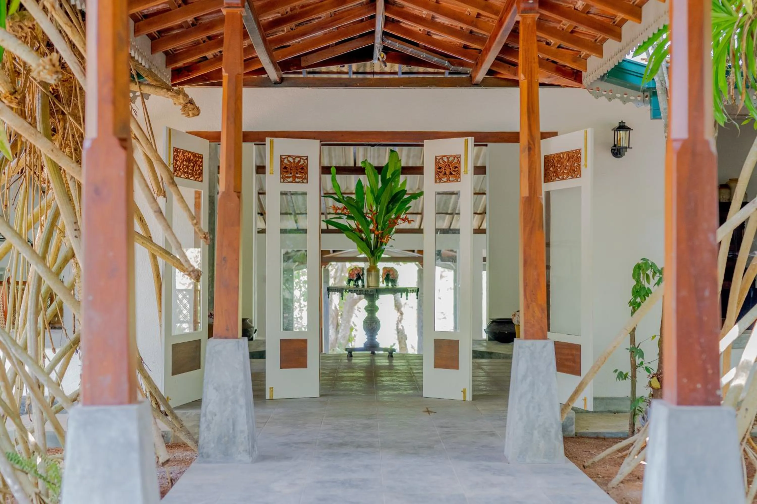 Facade/entrance in Villa Birdlake