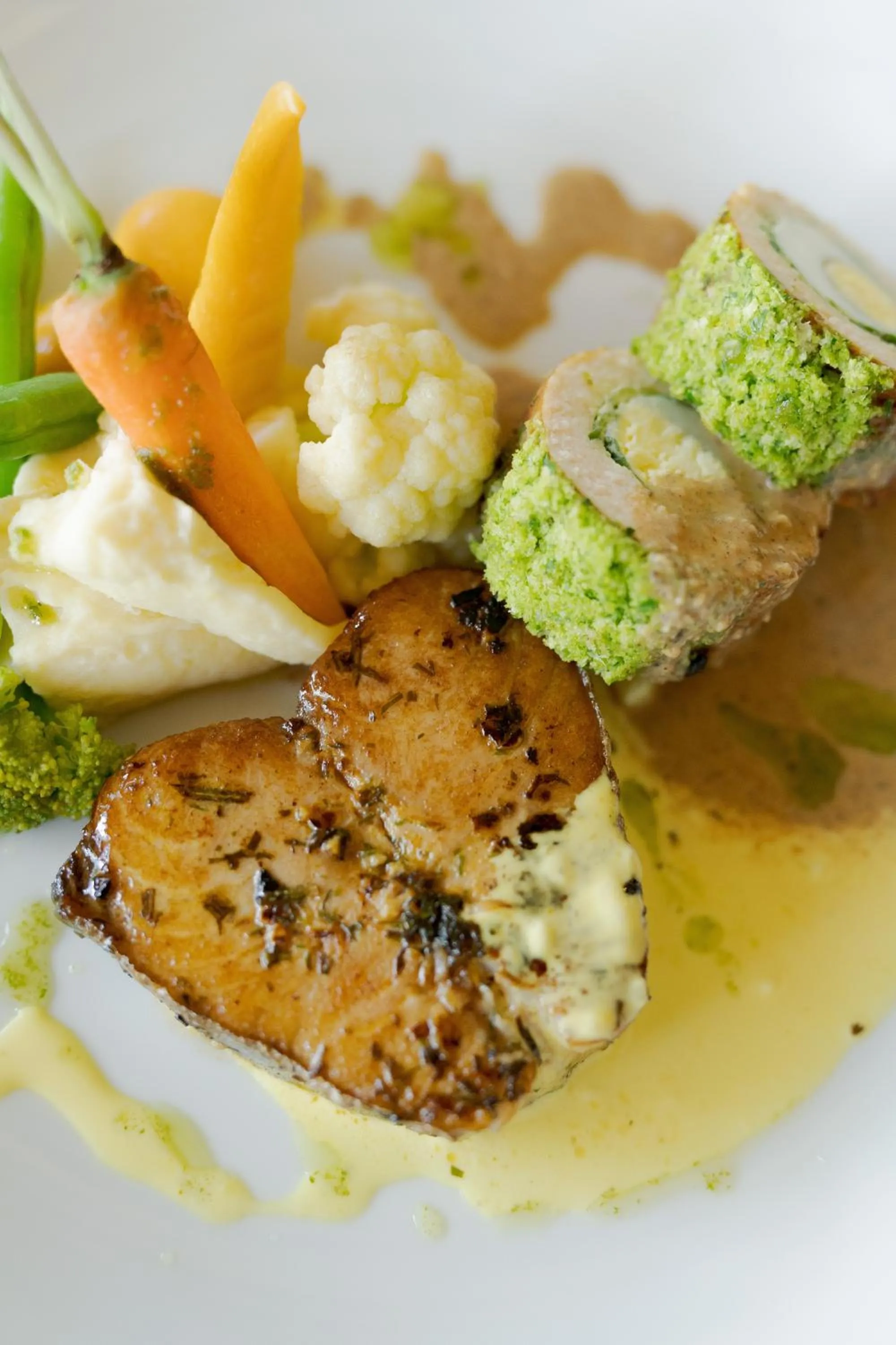 Restaurant/places to eat in Villa Birdlake