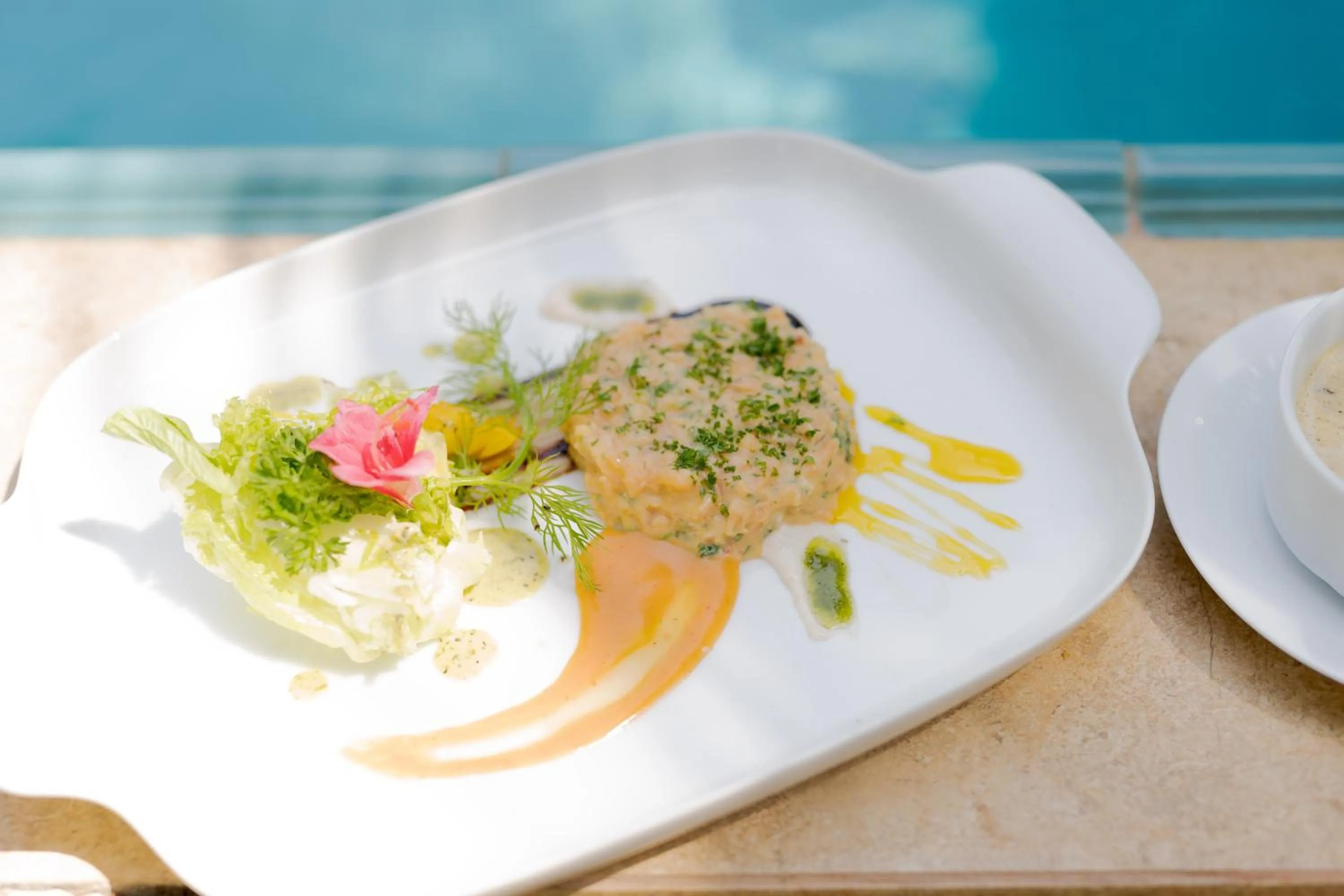 Restaurant/places to eat in Villa Birdlake