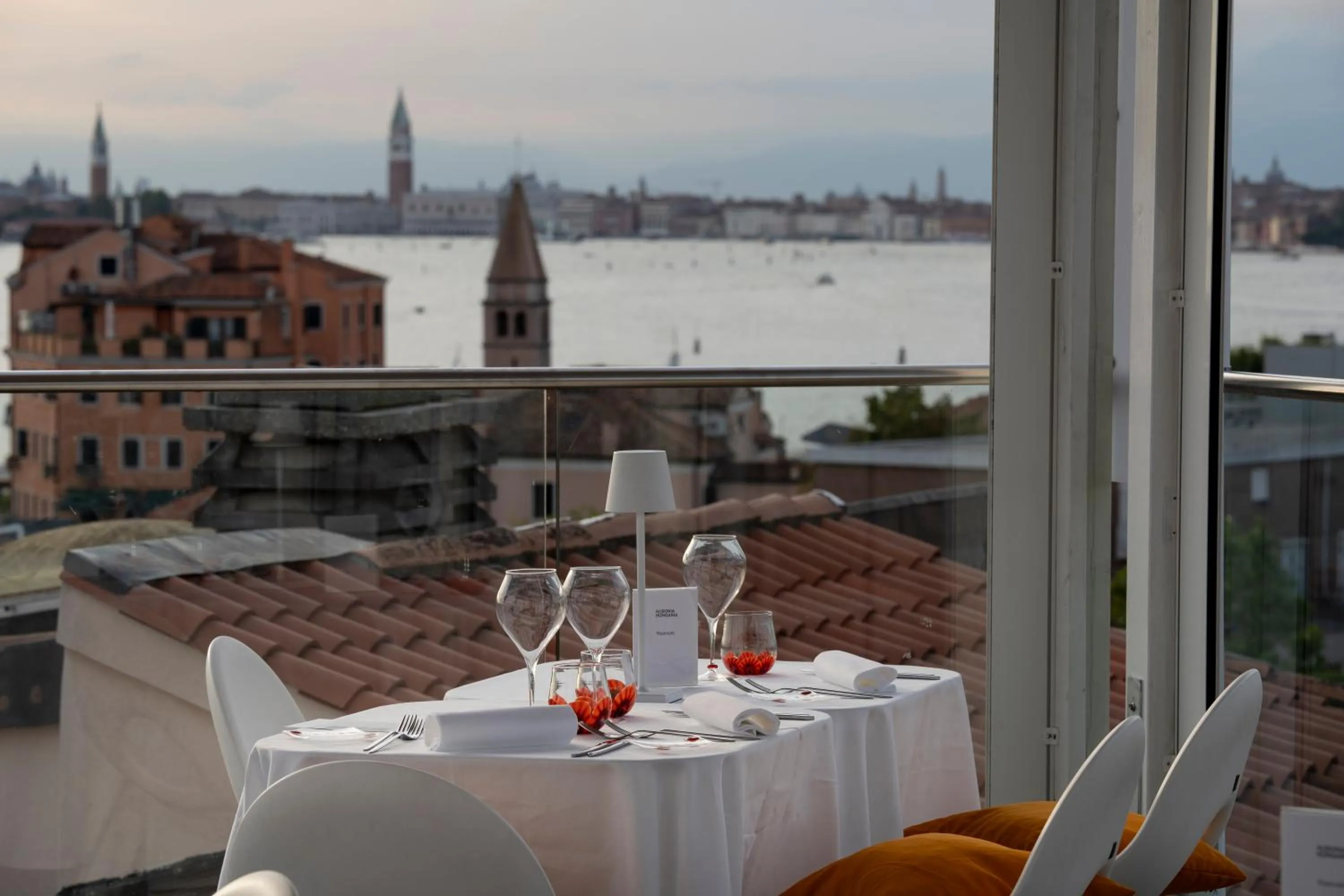 Restaurant/places to eat in Ausonia Hungaria Wellness & Lifestyle