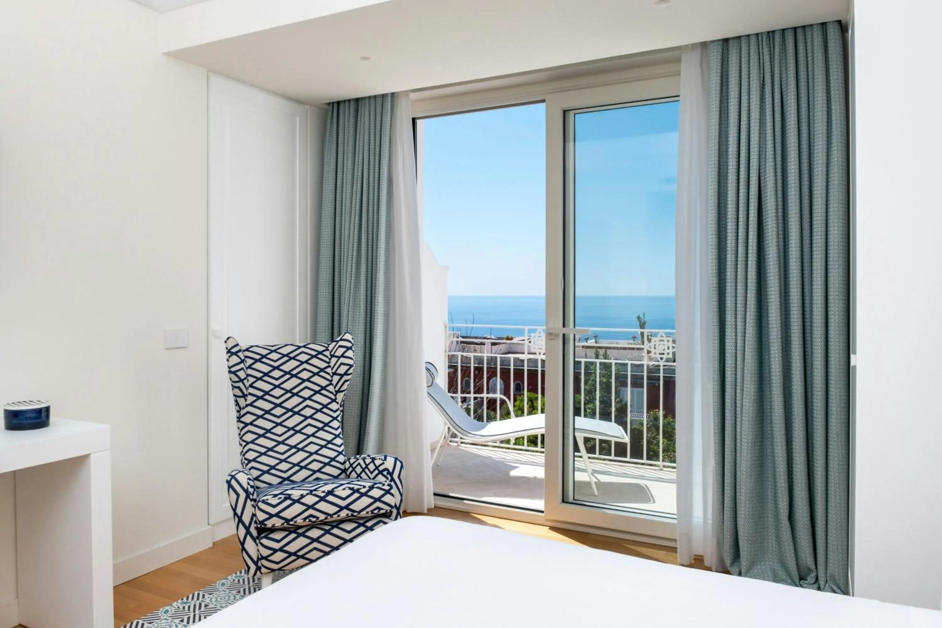 Bedroom, Bed in Pazziella, a Luxury Collection Hotel, Capri