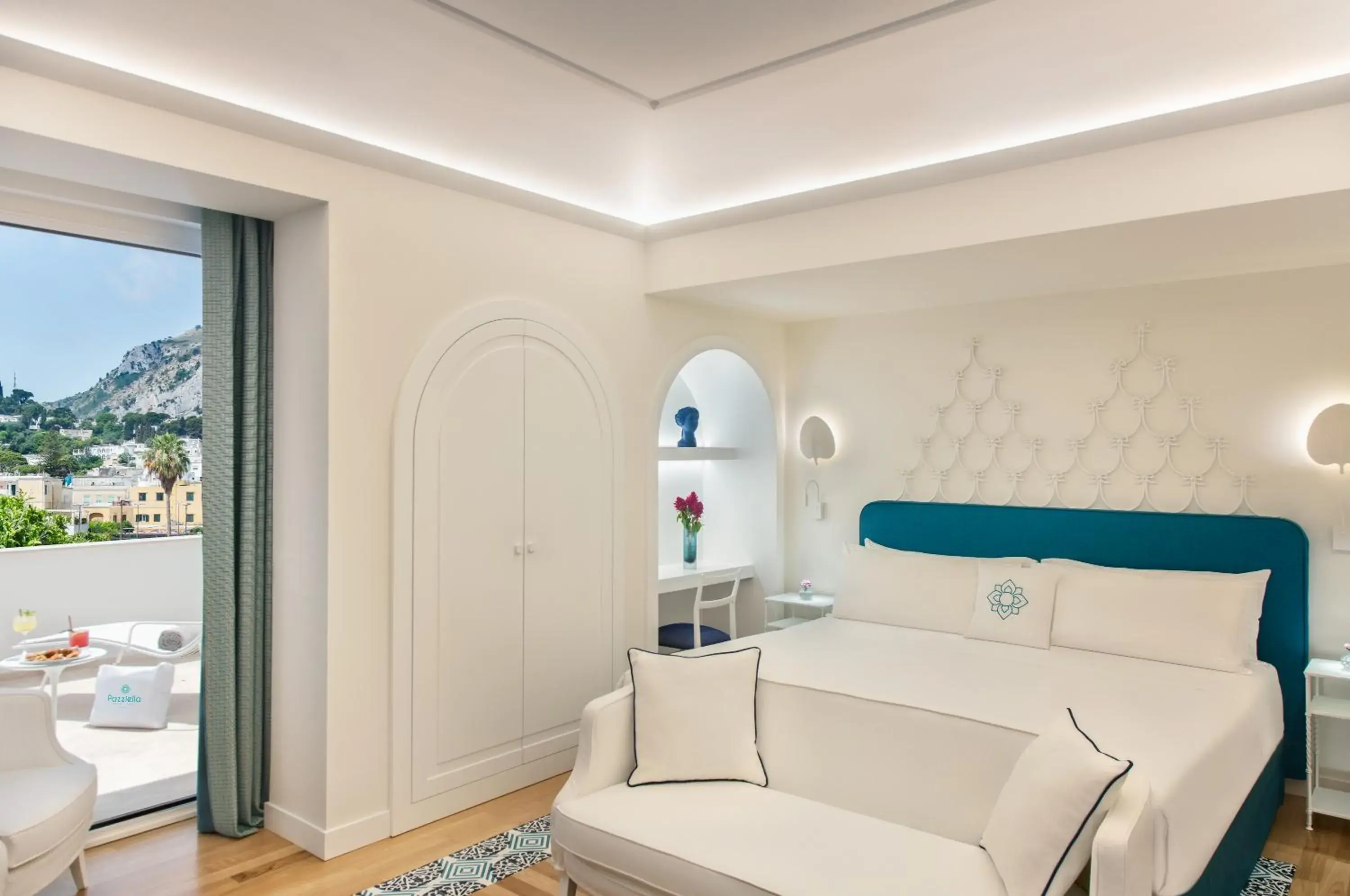 Whirlpool Junior Suite with Terrace in Pazziella Garden & Suites Whirlpool Junior Suite with Terrace in Pazziella Garden & Suites