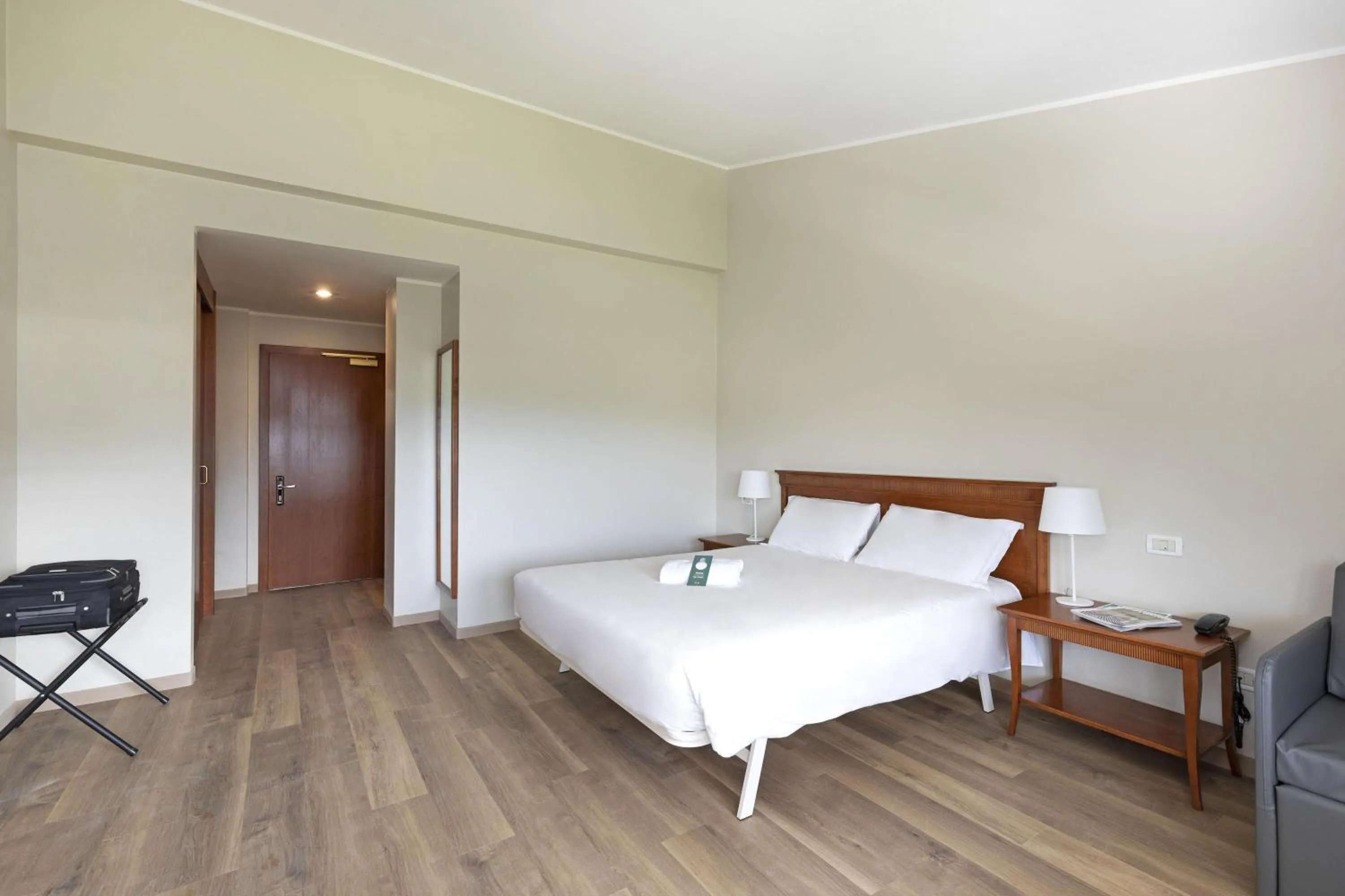 Photo of the whole room, Bed in B&B Hotel Affi - Lago di Garda