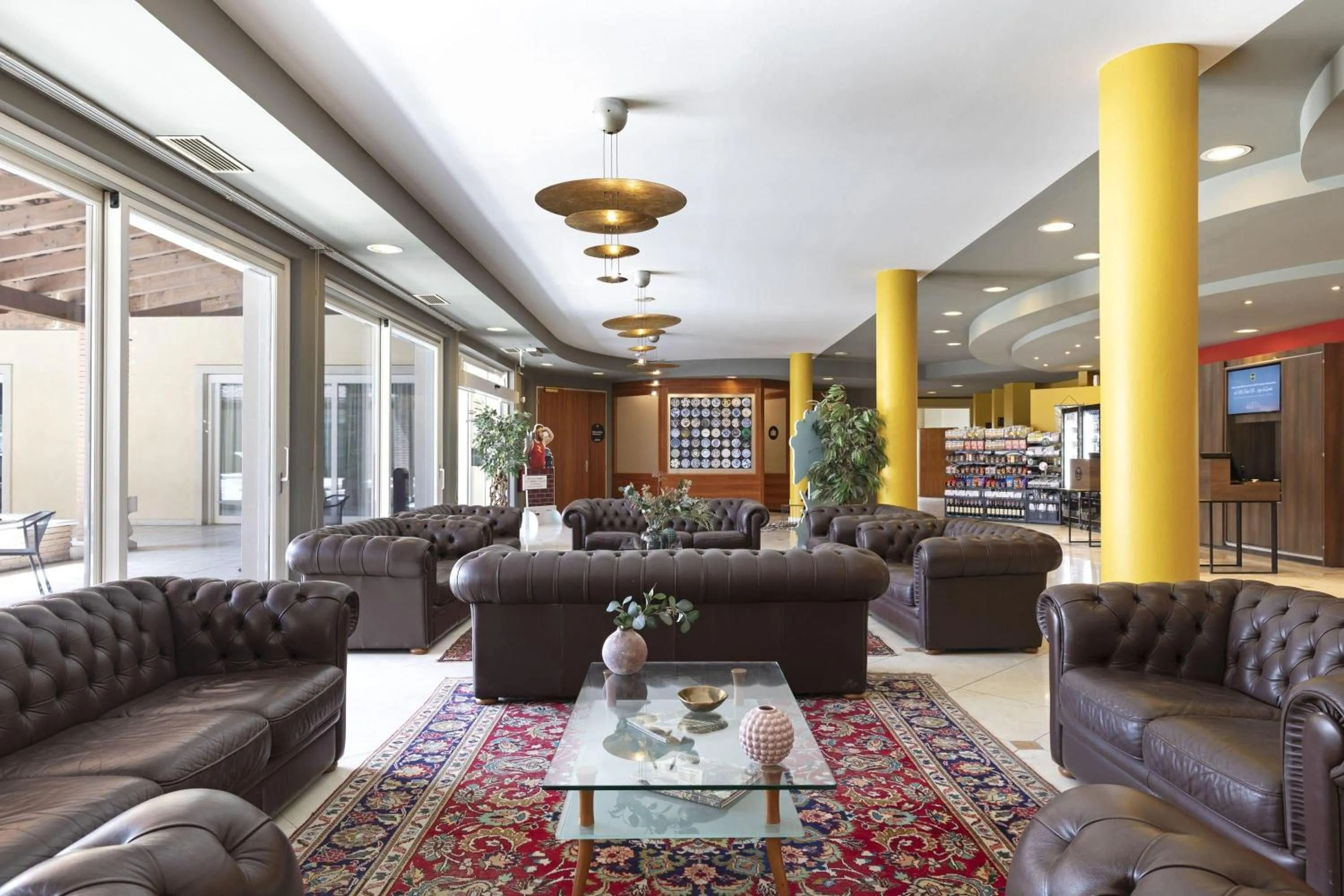 Lobby or reception in B&B Hotel Affi - Lago di Garda