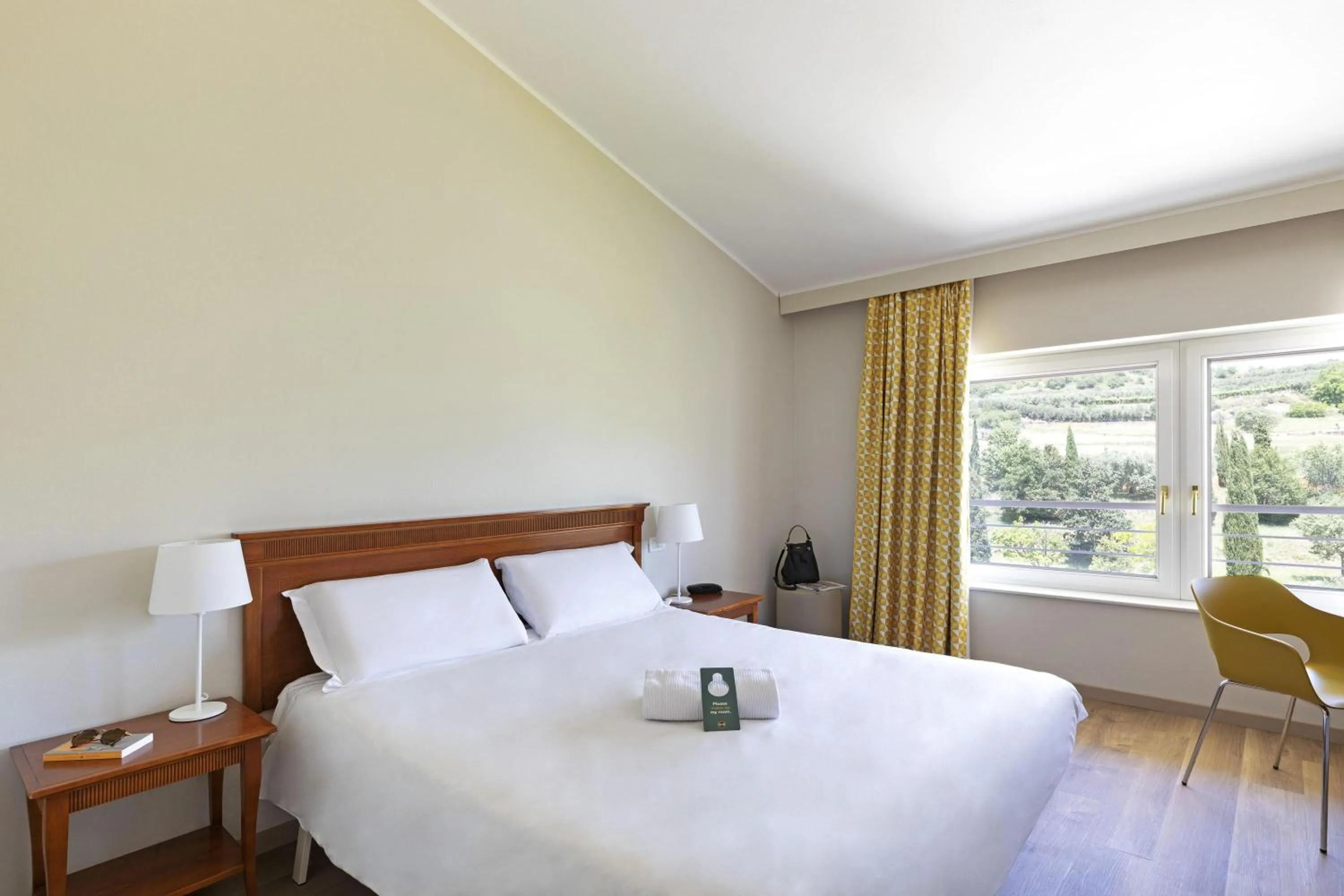 Photo of the whole room, Bed in B&B Hotel Affi - Lago di Garda