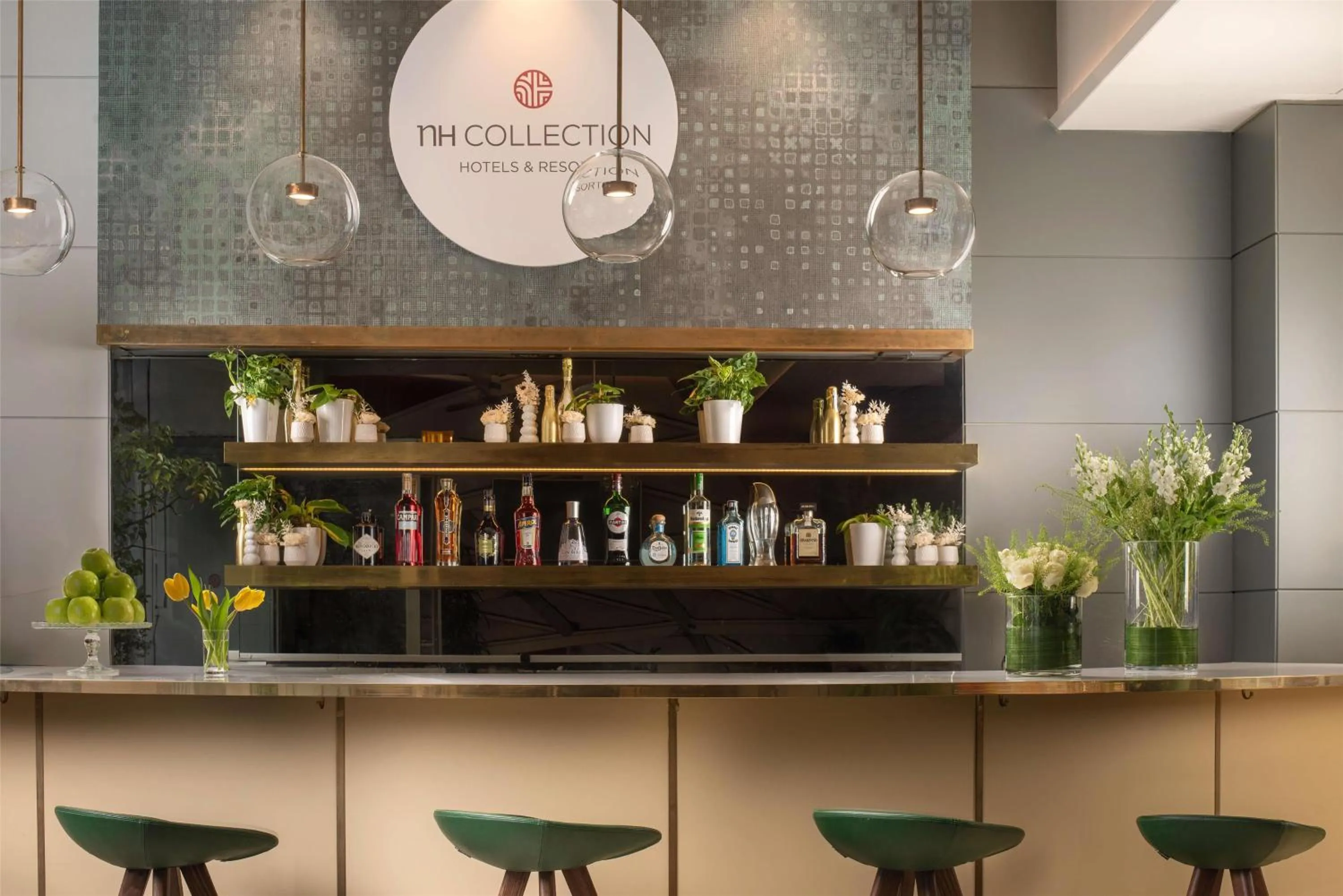 Lounge or bar in NH Collection Porta Nuova