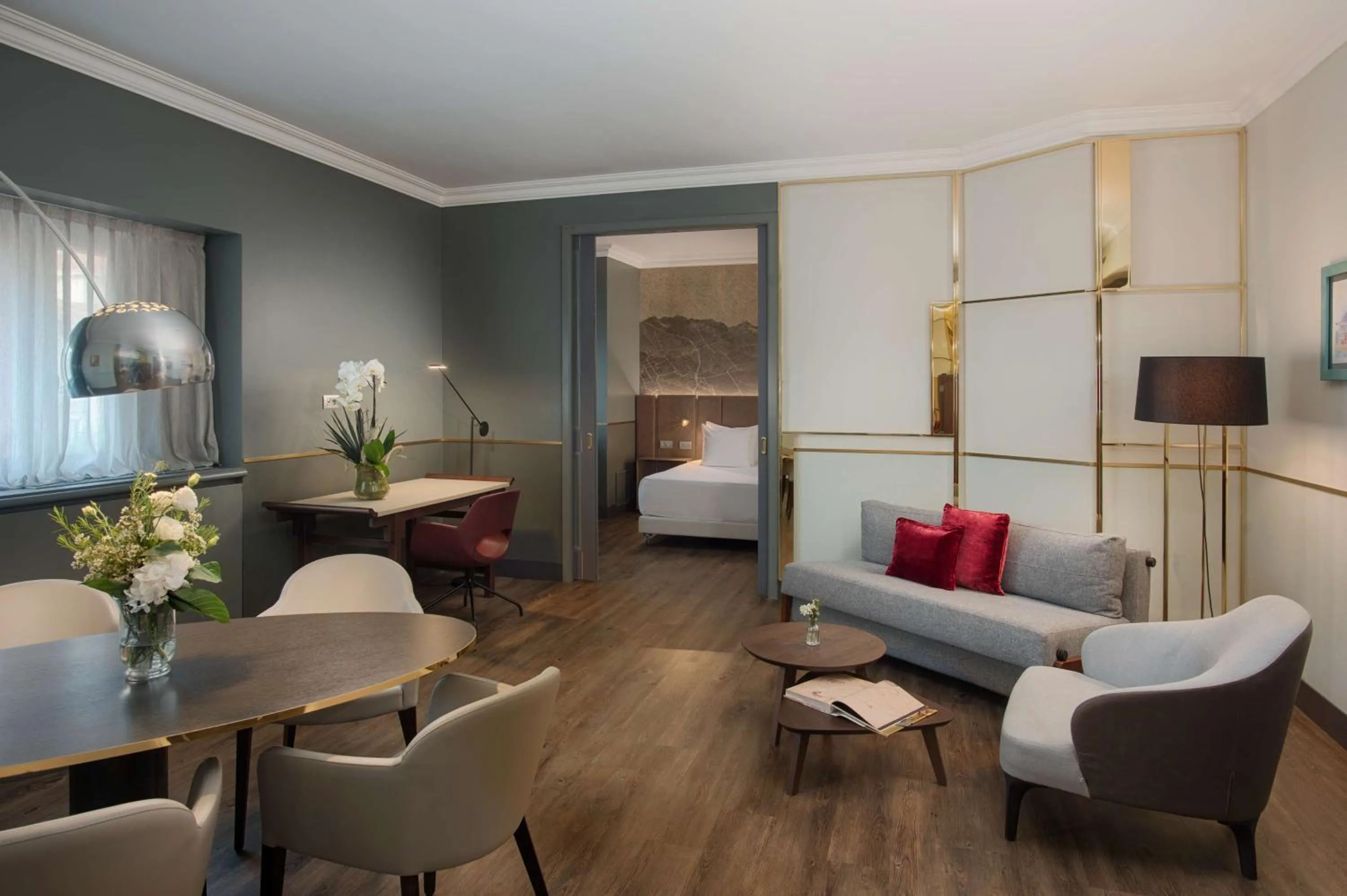 Photo of the whole room, Bed in NH Collection Porta Nuova